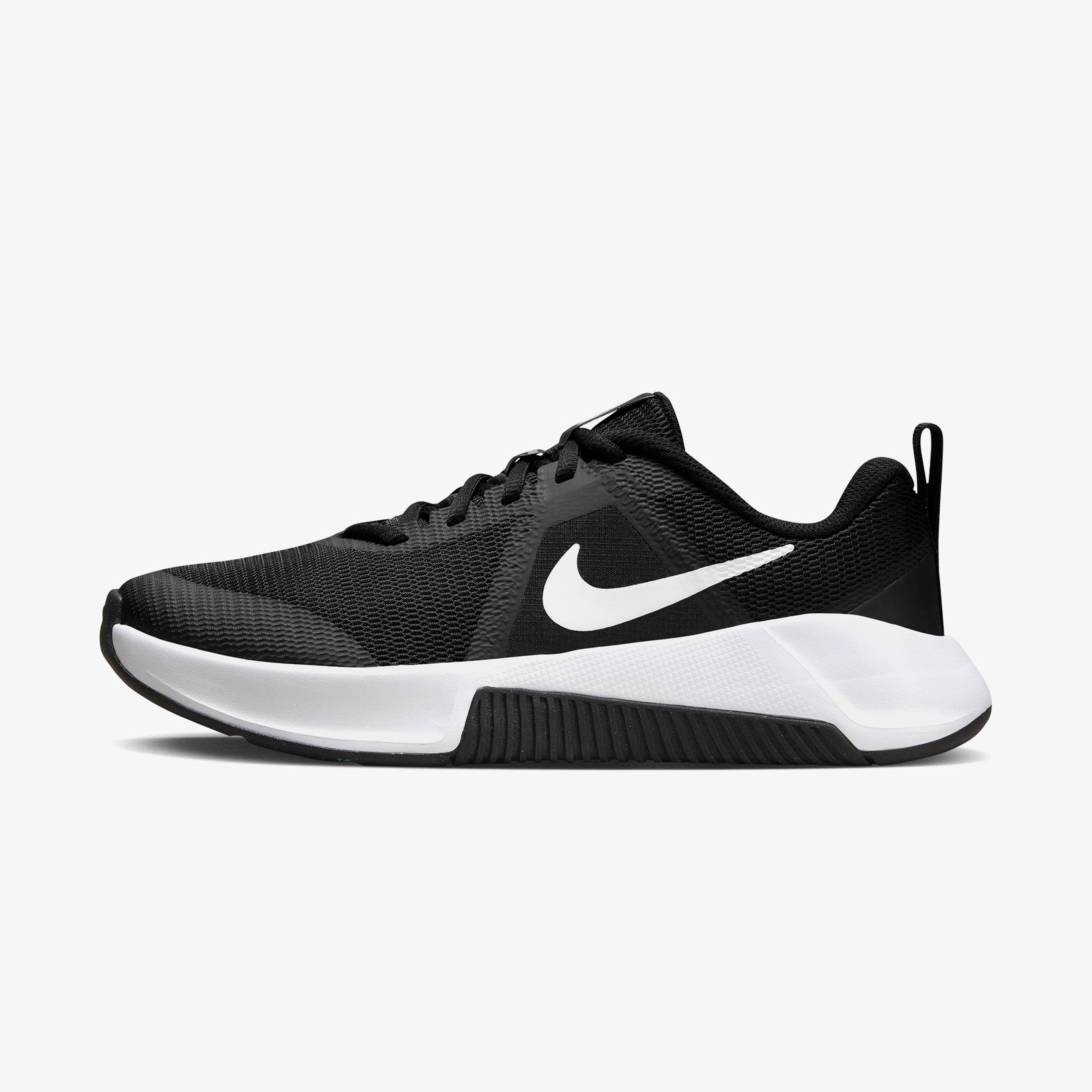 Nike MC Trainer 3 Kadın Siyah Spor Ayakkabı