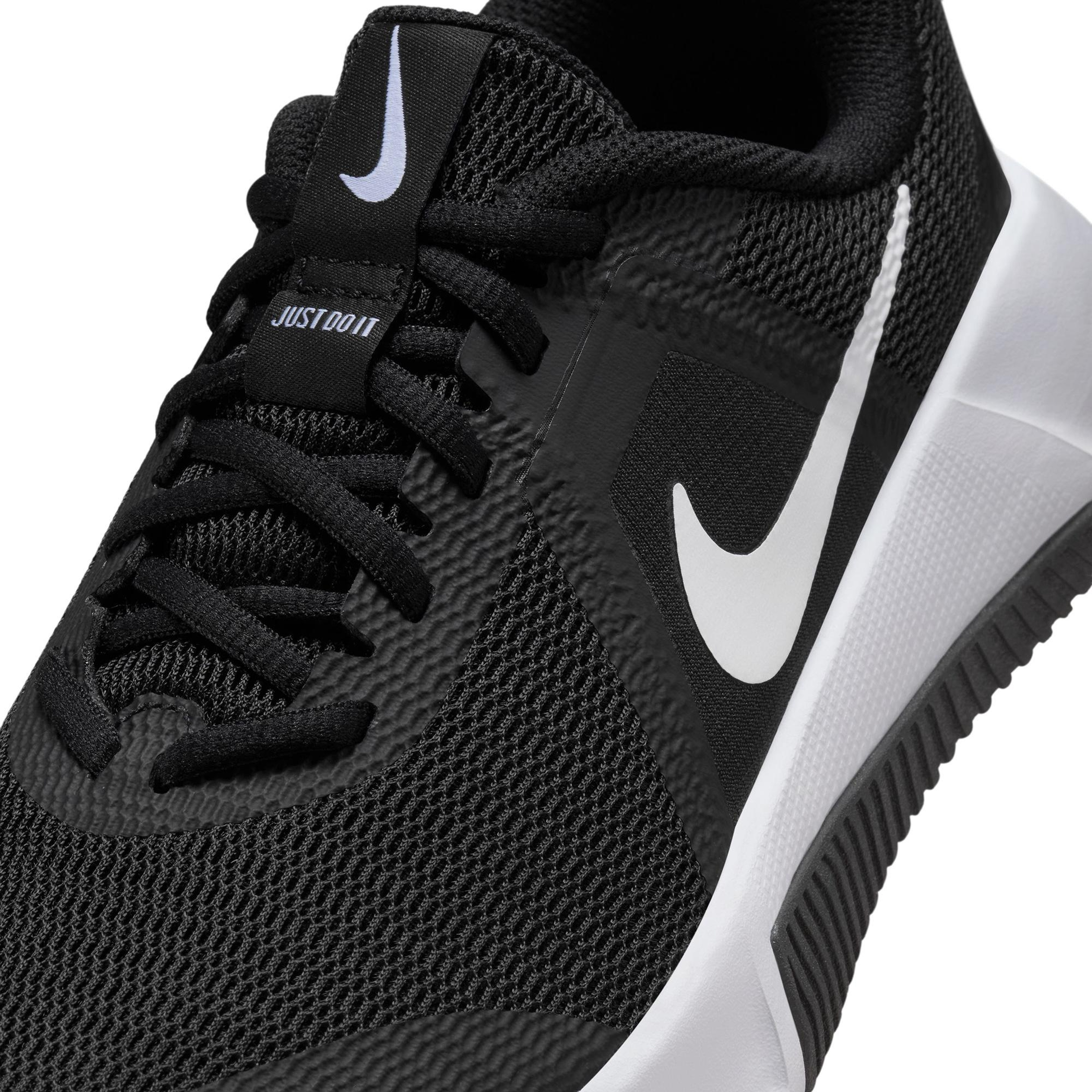 Nike MC Trainer 3 Kadın Siyah Spor Ayakkabı