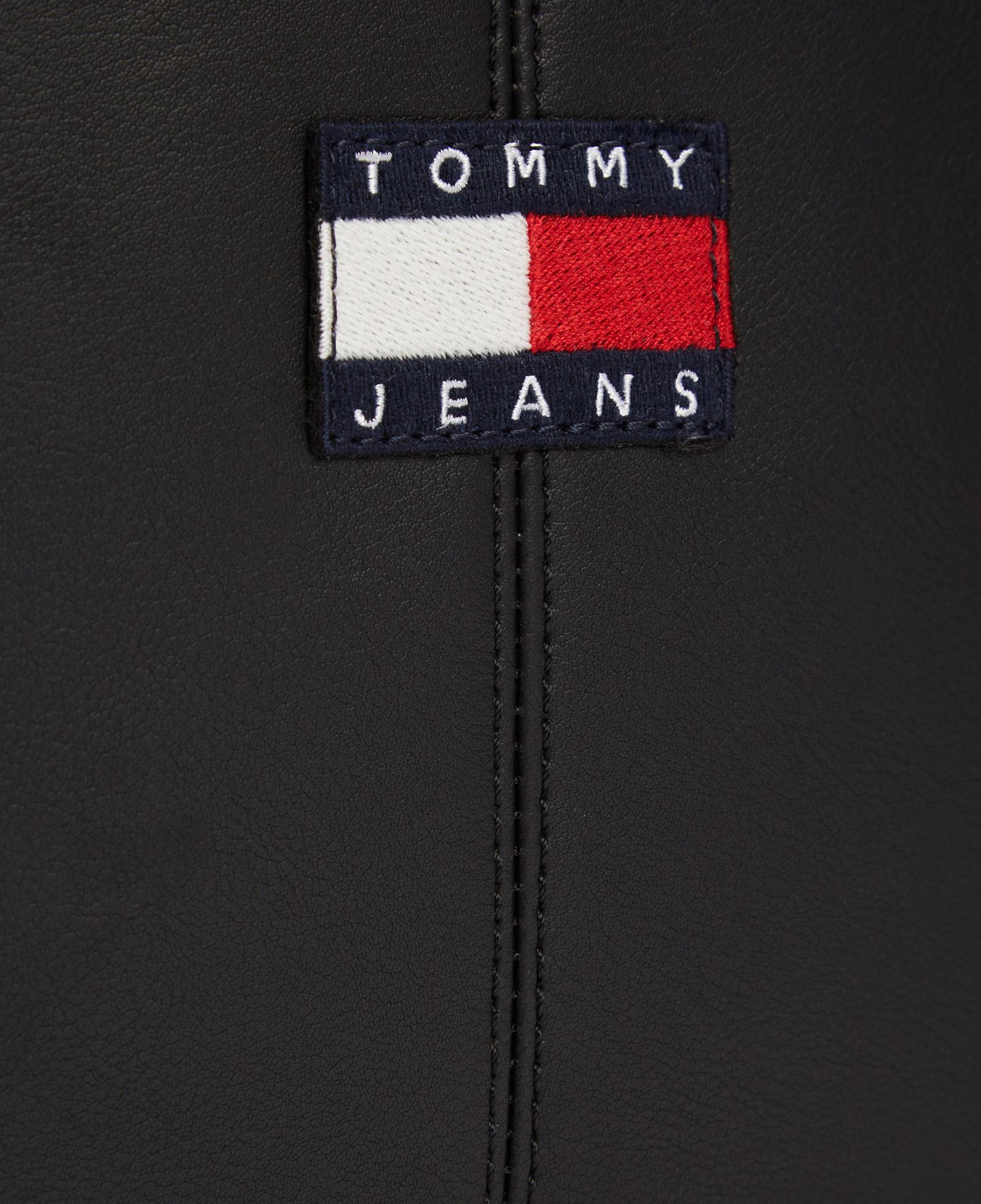 Tommy Hilfiger Essential Daily Erkek Siyah Çapraz Çanta