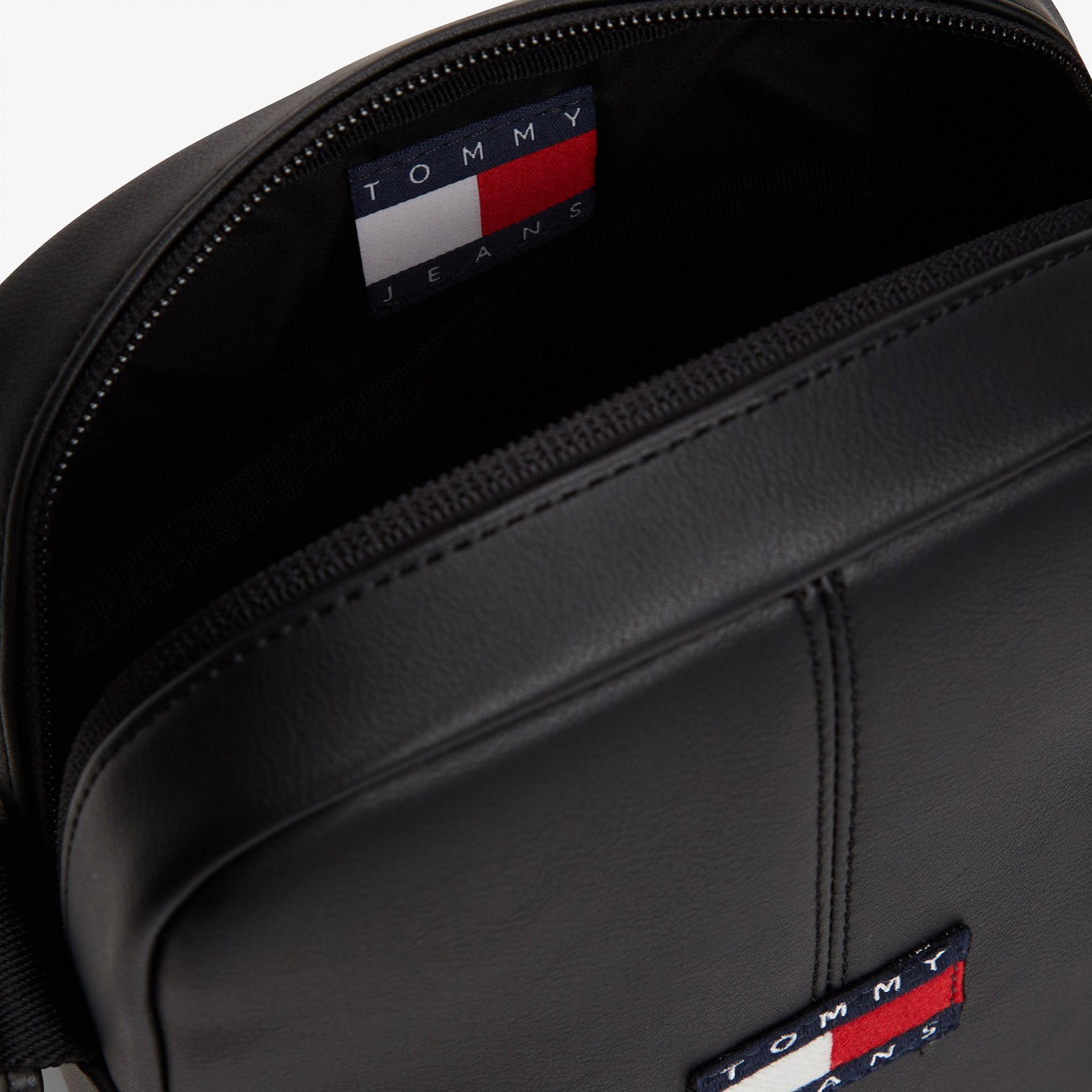 Tommy Hilfiger Essential Daily Erkek Siyah Çapraz Çanta
