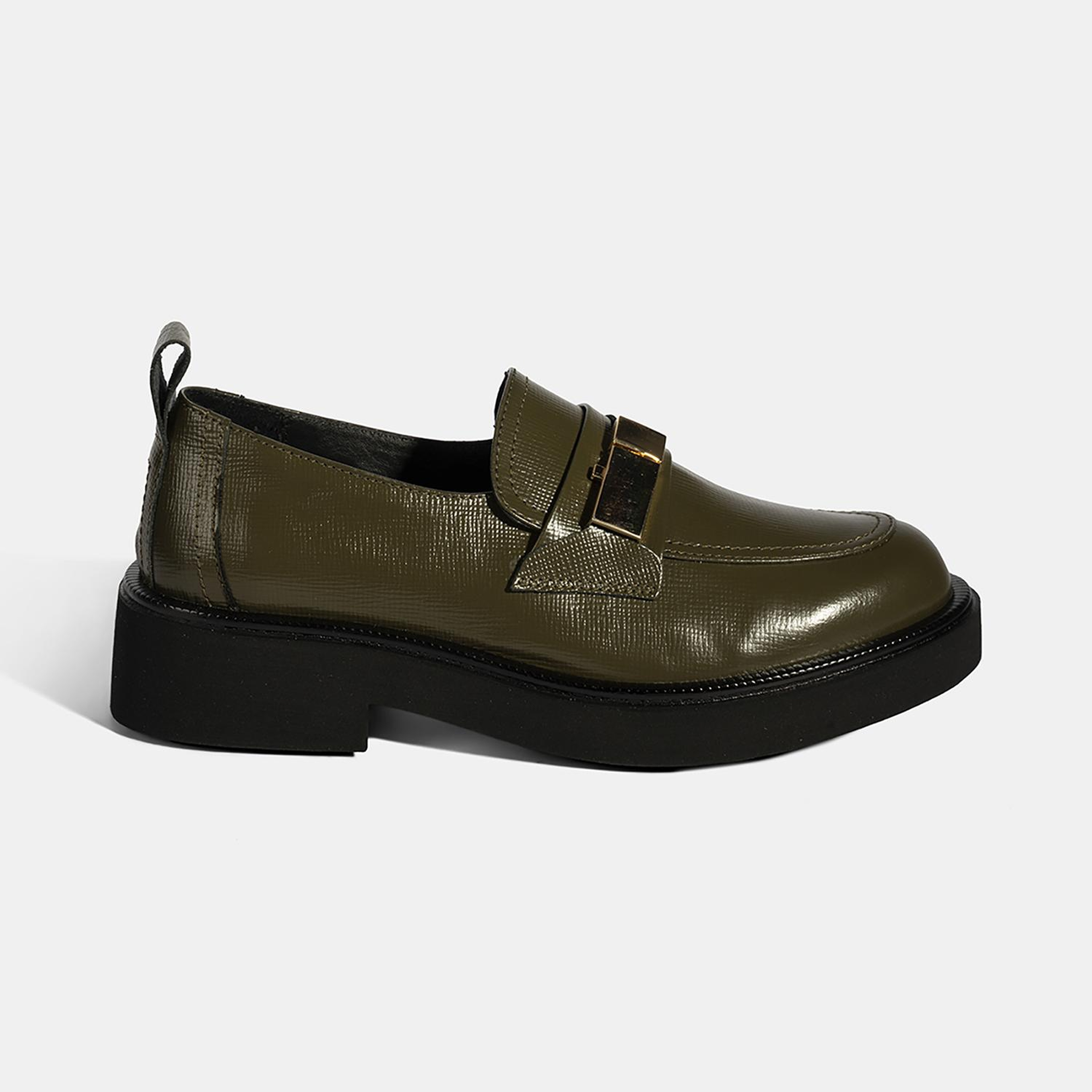 Kadın Yeşil Metal Toka Aksesuarlı Deri Loafer