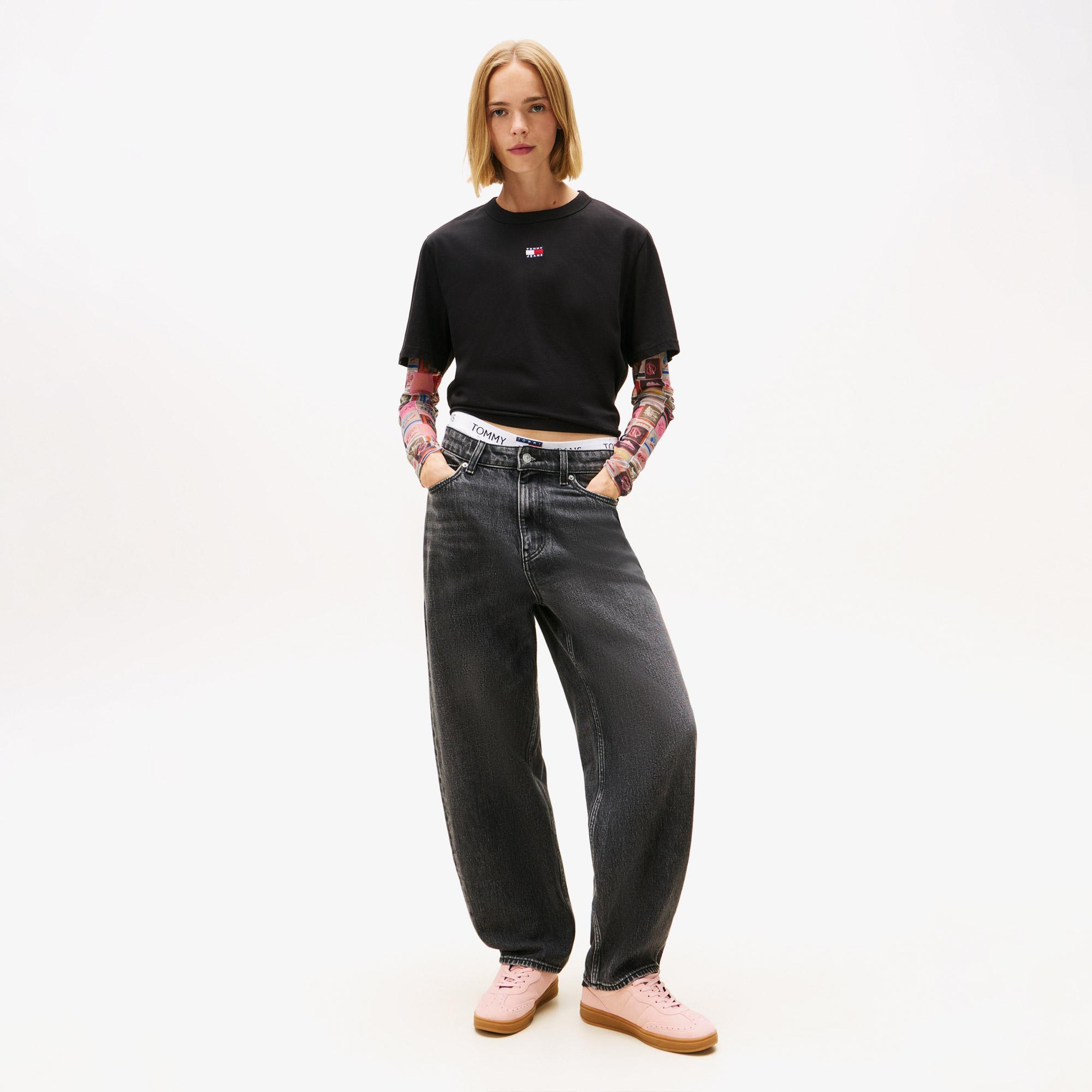 Tommy Hilfiger Badge Kadın Siyah T-Shirt