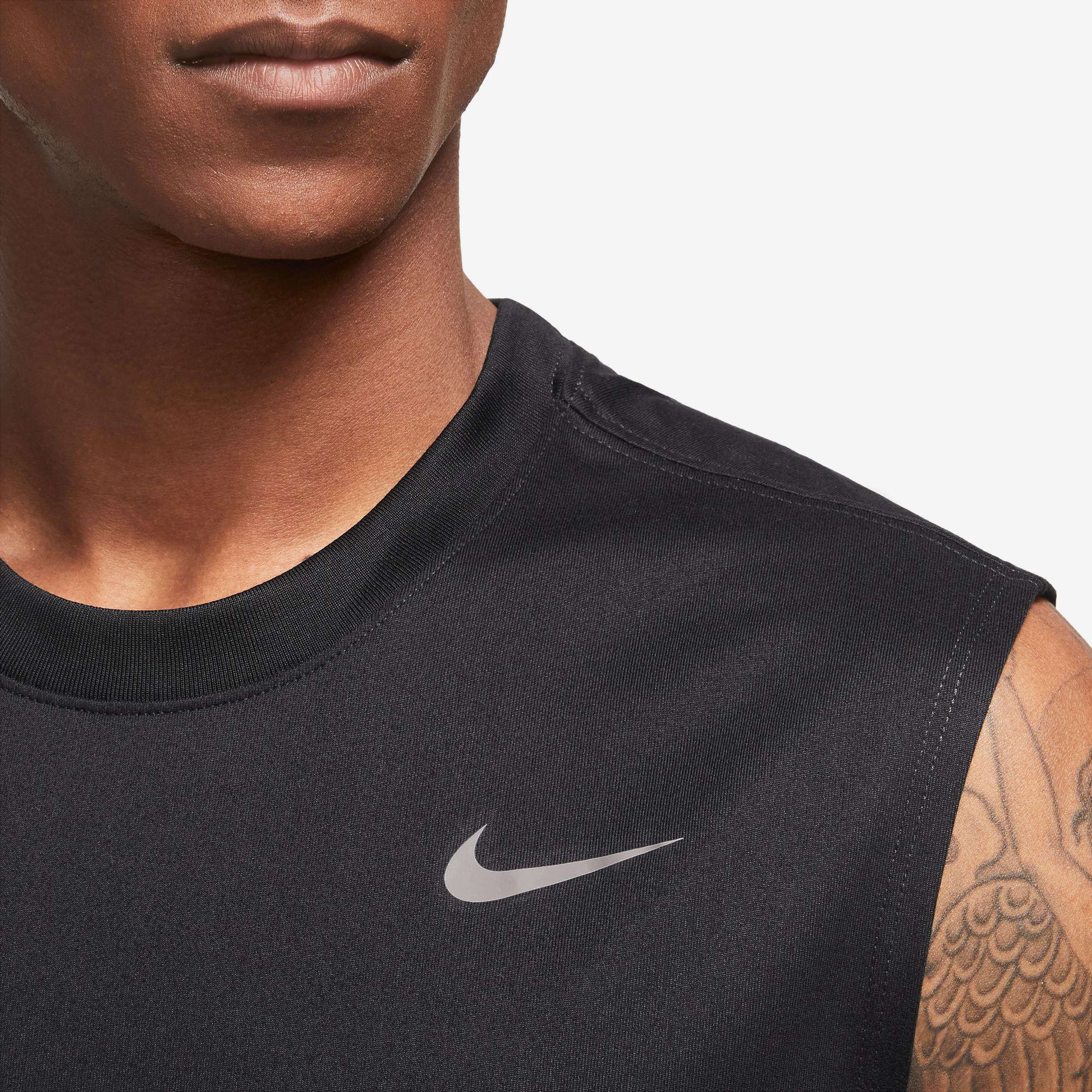 Nike Dri-Fit Legend Kolsuz Reset Erkek Siyah T-Shirt