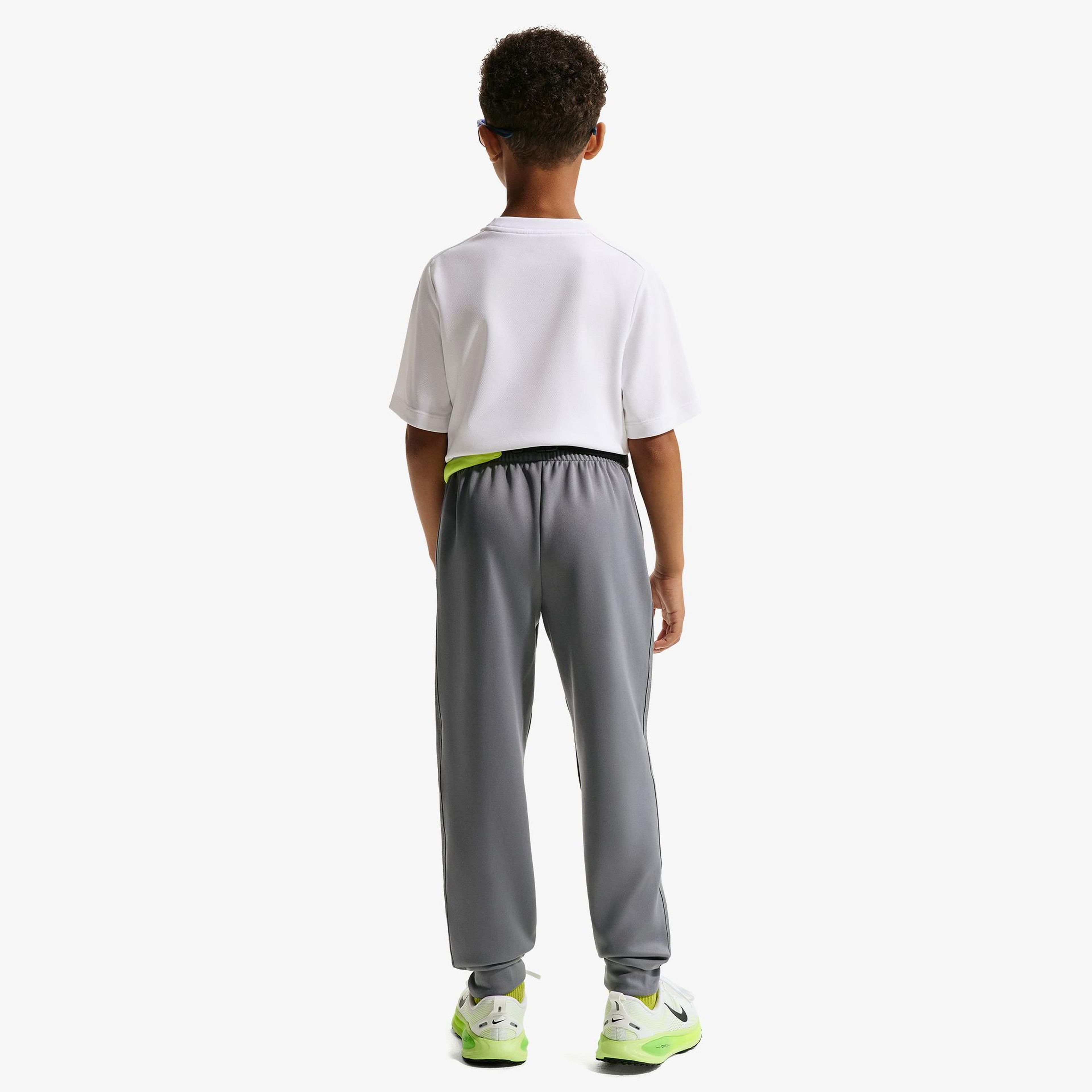 Nike Dri-Fit Multi Çocuk Beyaz T-Shirt