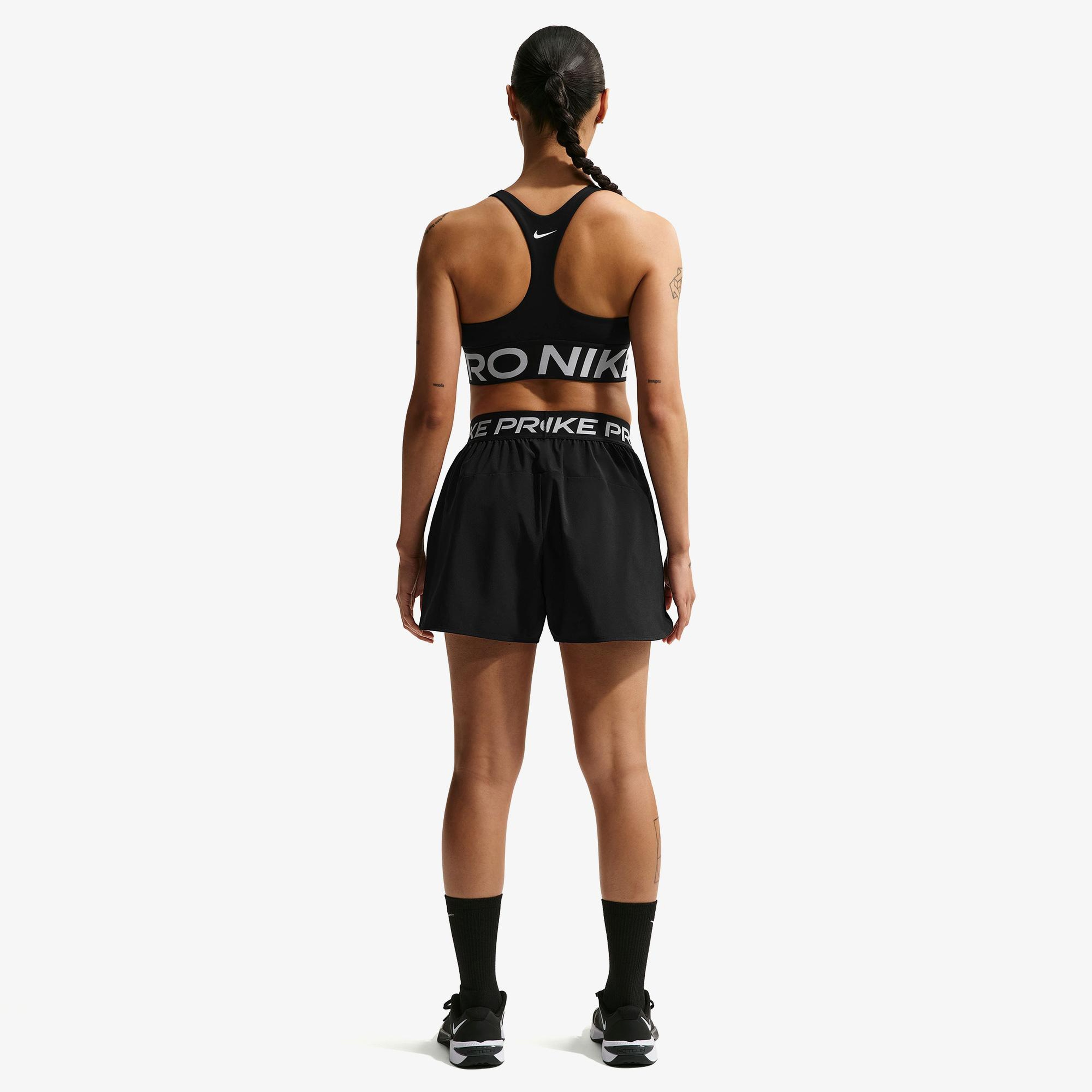 Nike Pro Dri-Fit 365 Woven 8 cm Kadın Siyah Şort