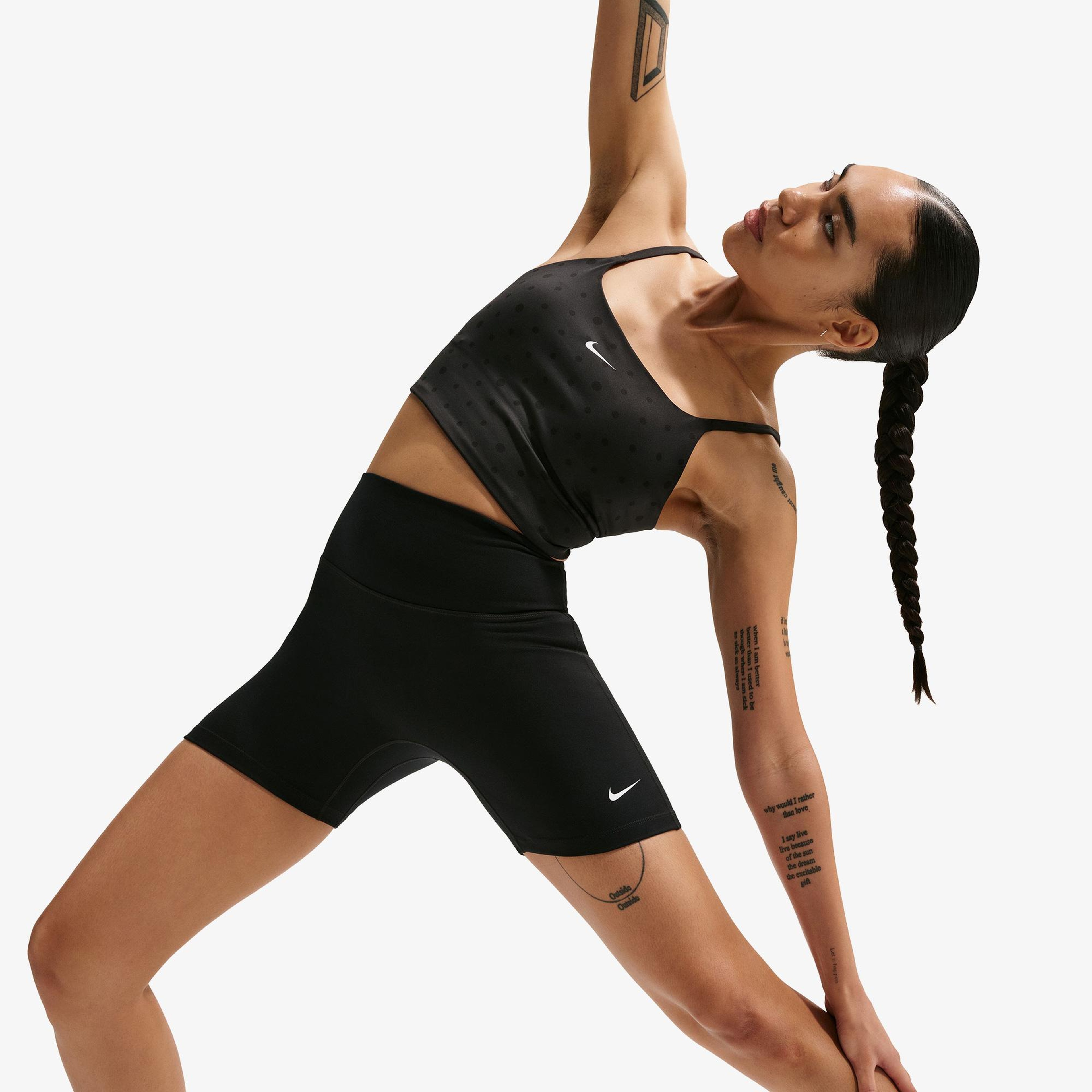 Nike Dri-Fit One Yüksel Belli 13 cm Kadın Siyah Kısa Tayt