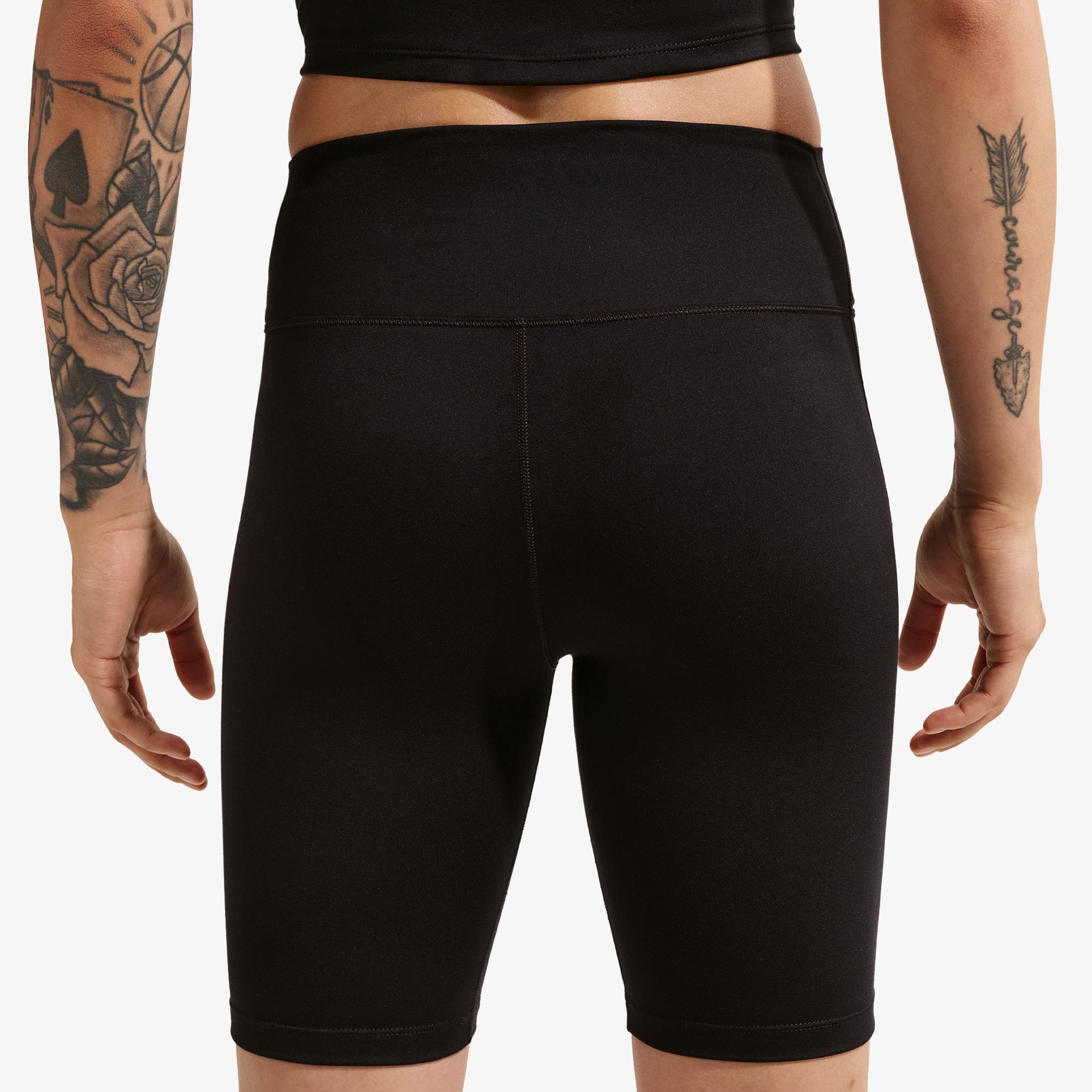 Nike Dri-Fit One Yüksek Belli 20 cm Kadın Siyah Kısa Tayt