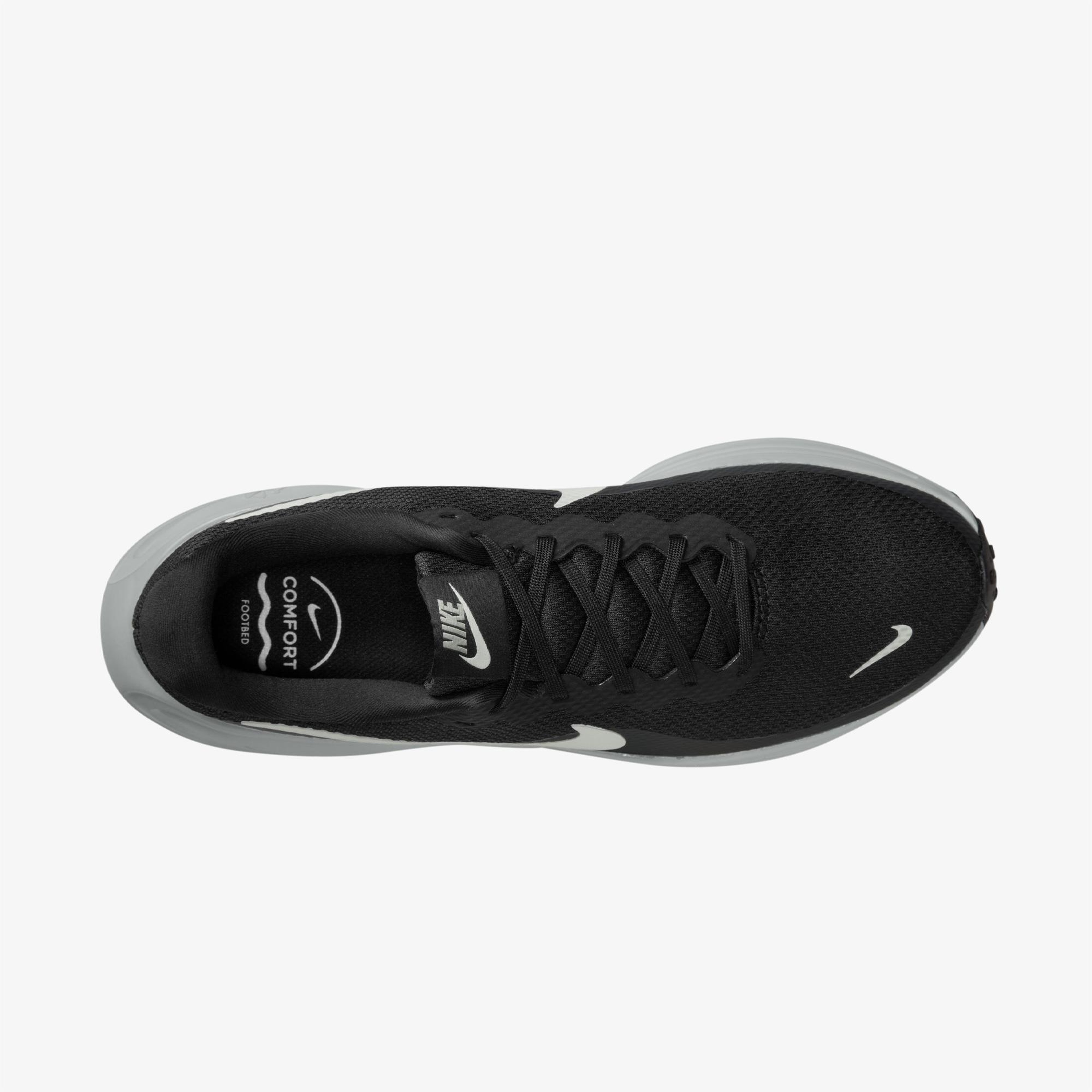 Nike Revolution 8 Erkek Siyah Koşu Ayakkabısı