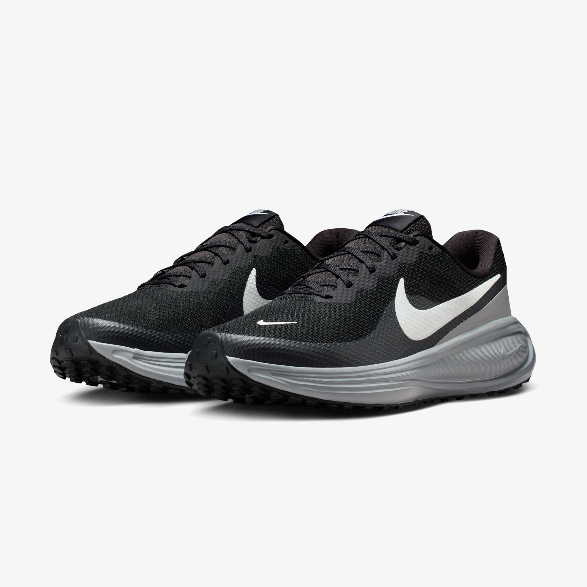 Nike Revolution 8 Erkek Siyah Koşu Ayakkabısı