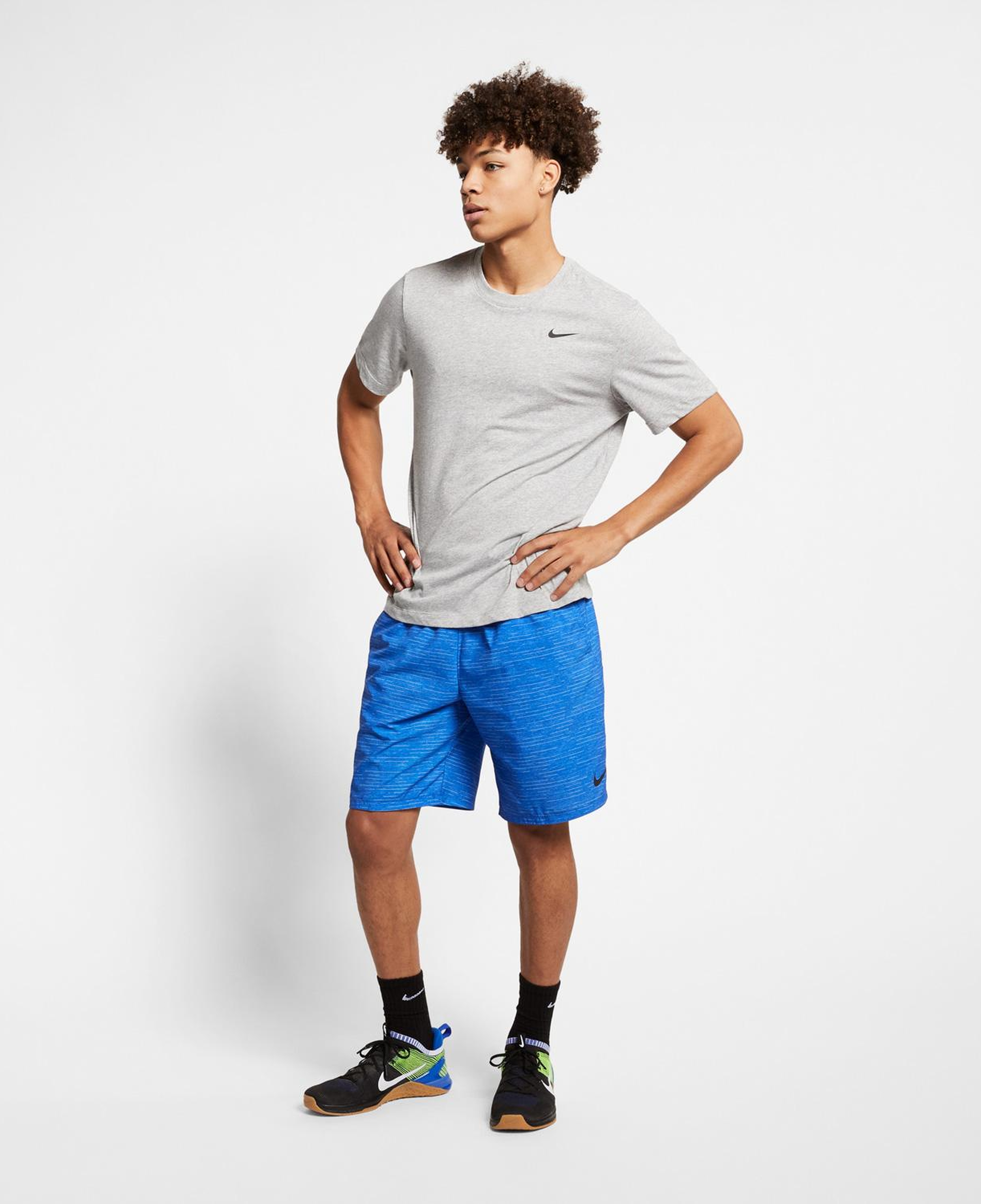 Nike Dri-Fit Crew Solid Erkek Gri T-Shirt