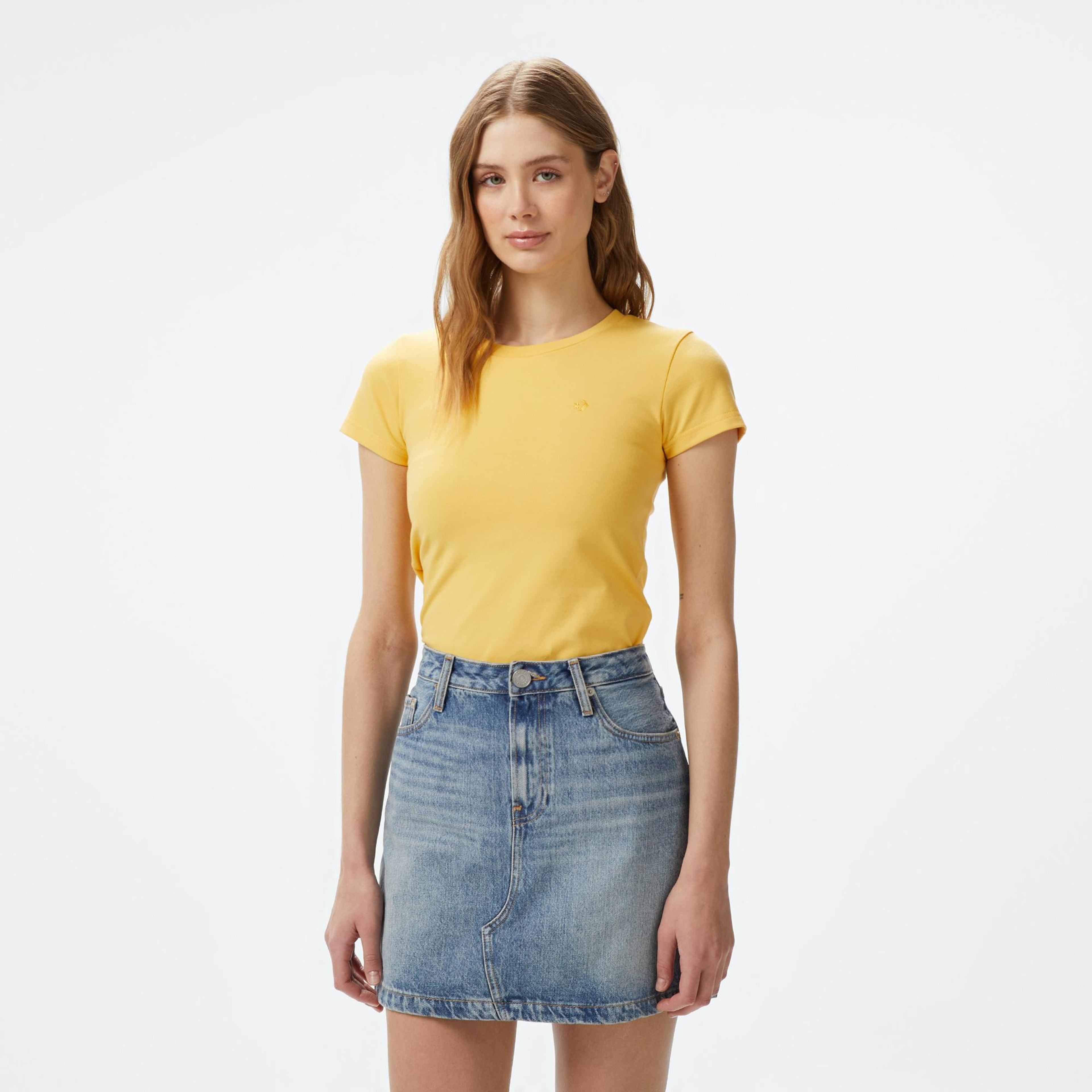 Converse Slim Fit Kadın Sarı T-Shirt