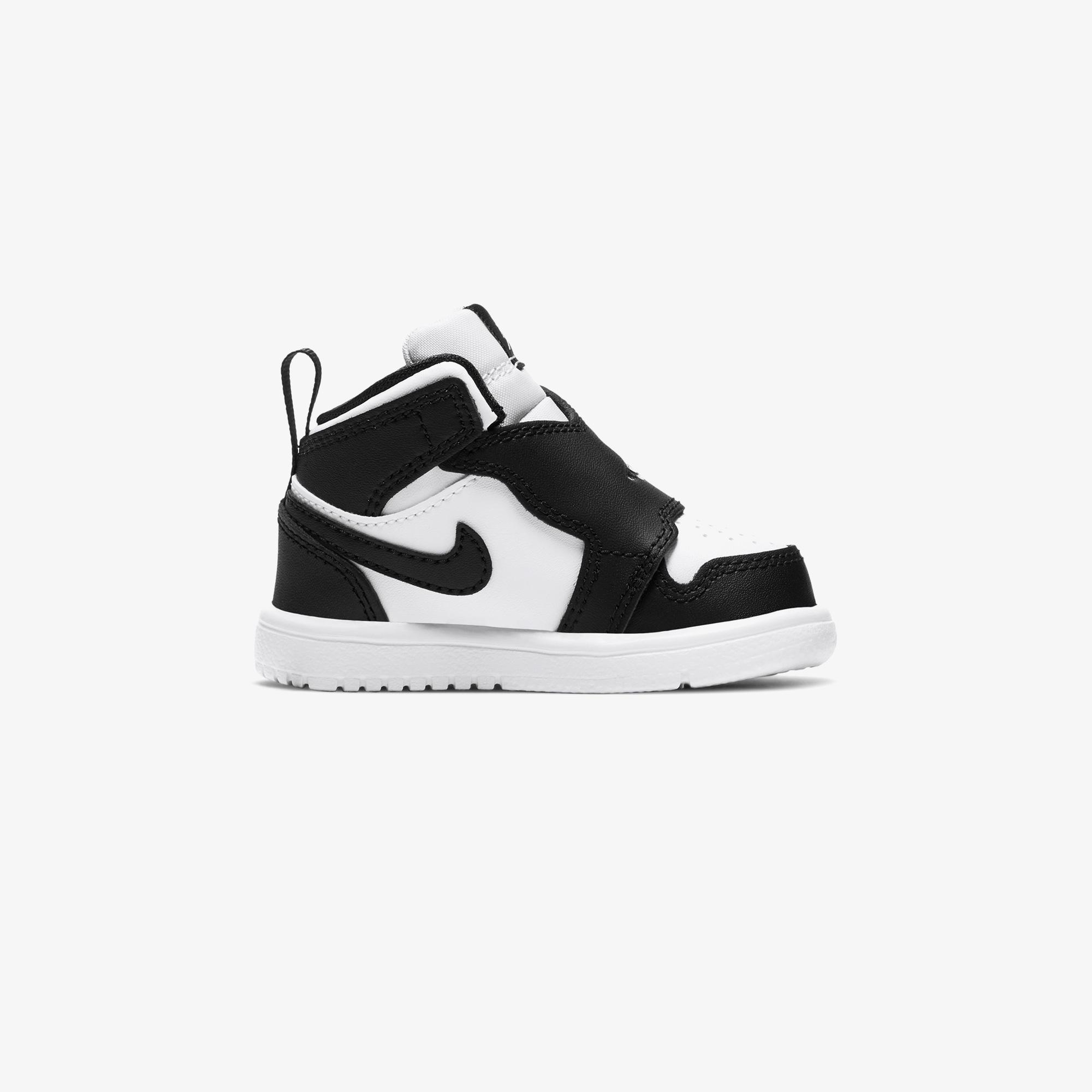 Jordan Sky 1 Çocuk Siyah Spor Ayakkabı