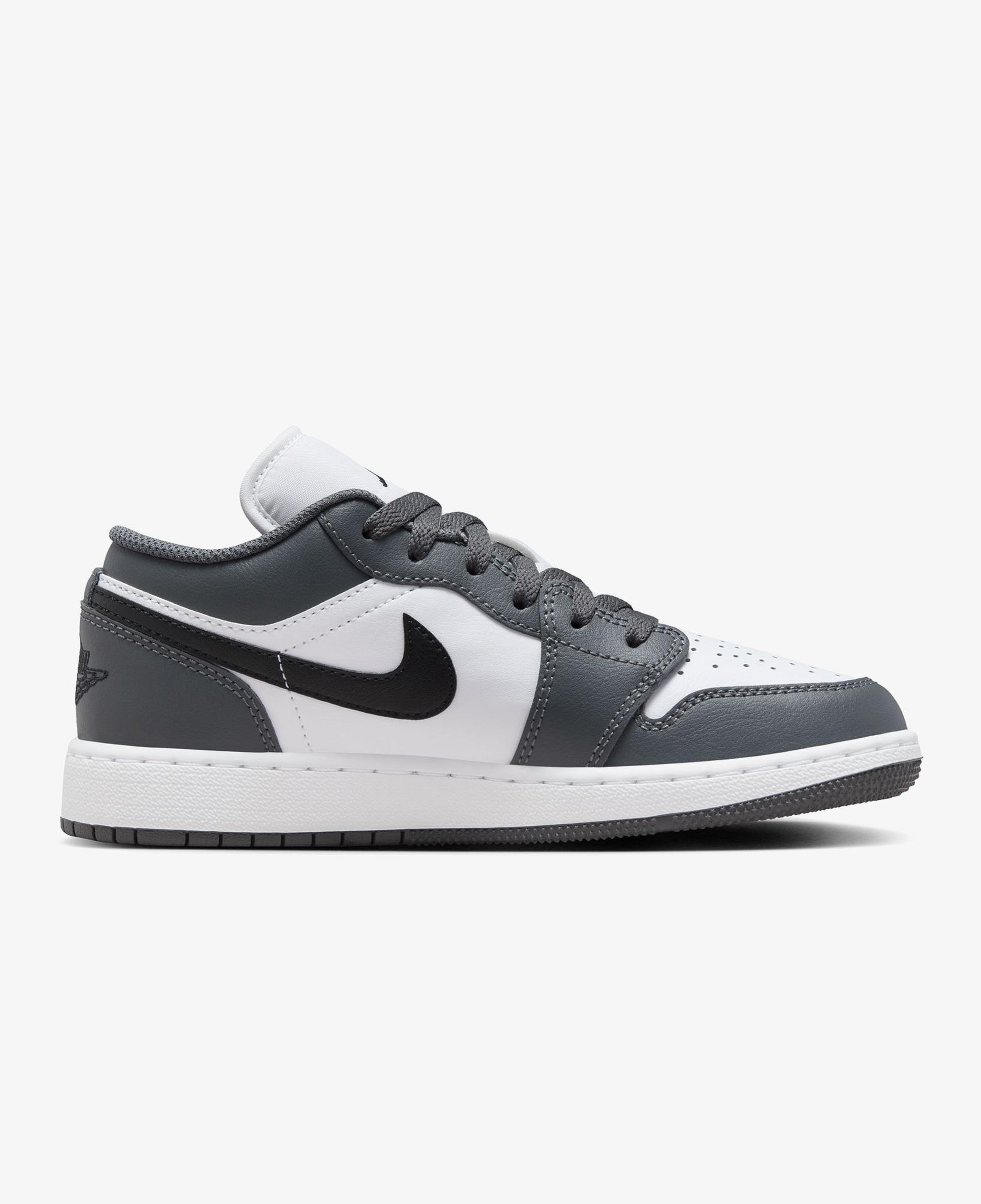 Jordan Air 1 Low Genç Beyaz Spor Ayakkabı