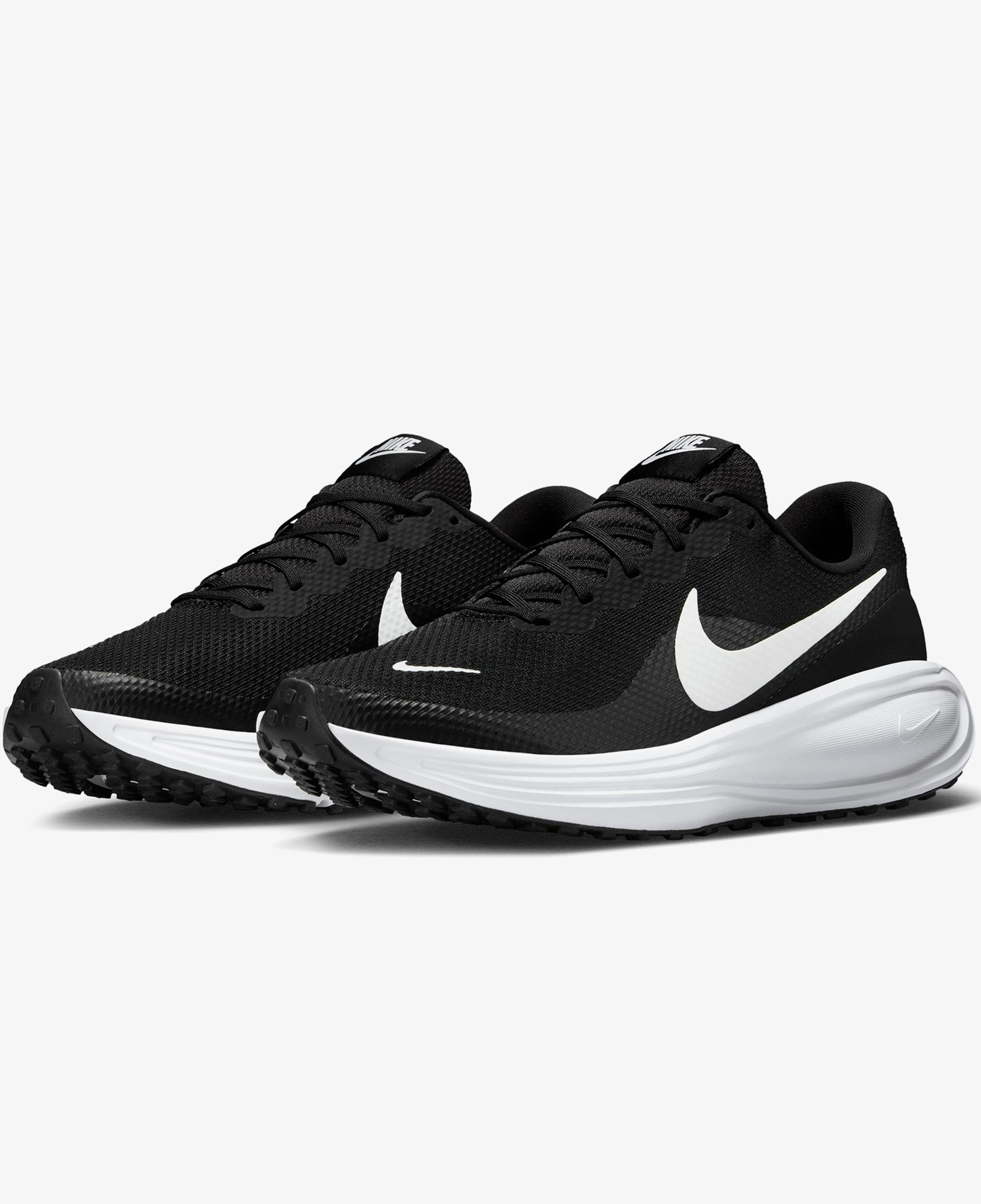 Nike Revolution 8 Erkek Siyah Koşu Ayakkabısı