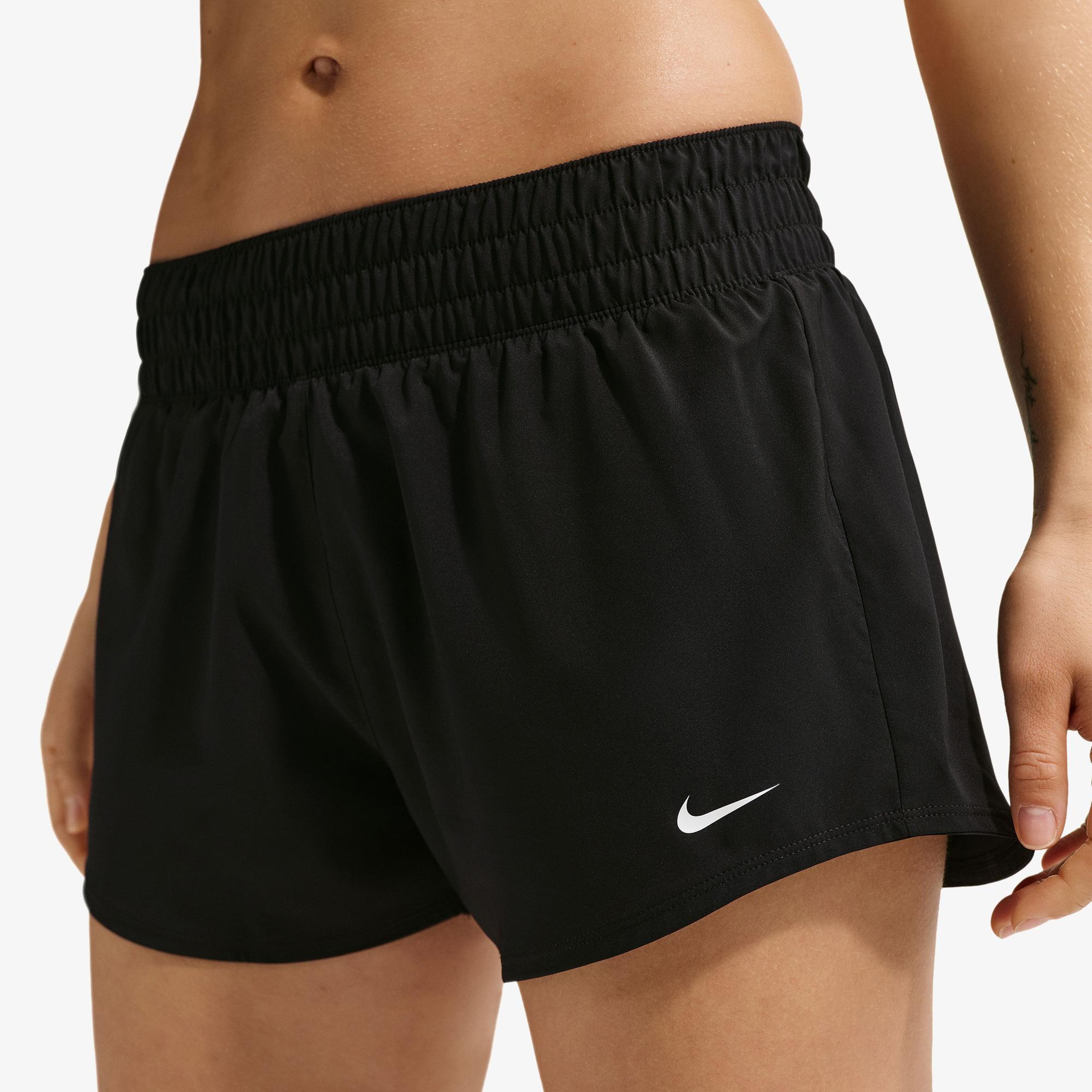 Nike Dri-Fit One 8 cm Kadın Siyah Şort