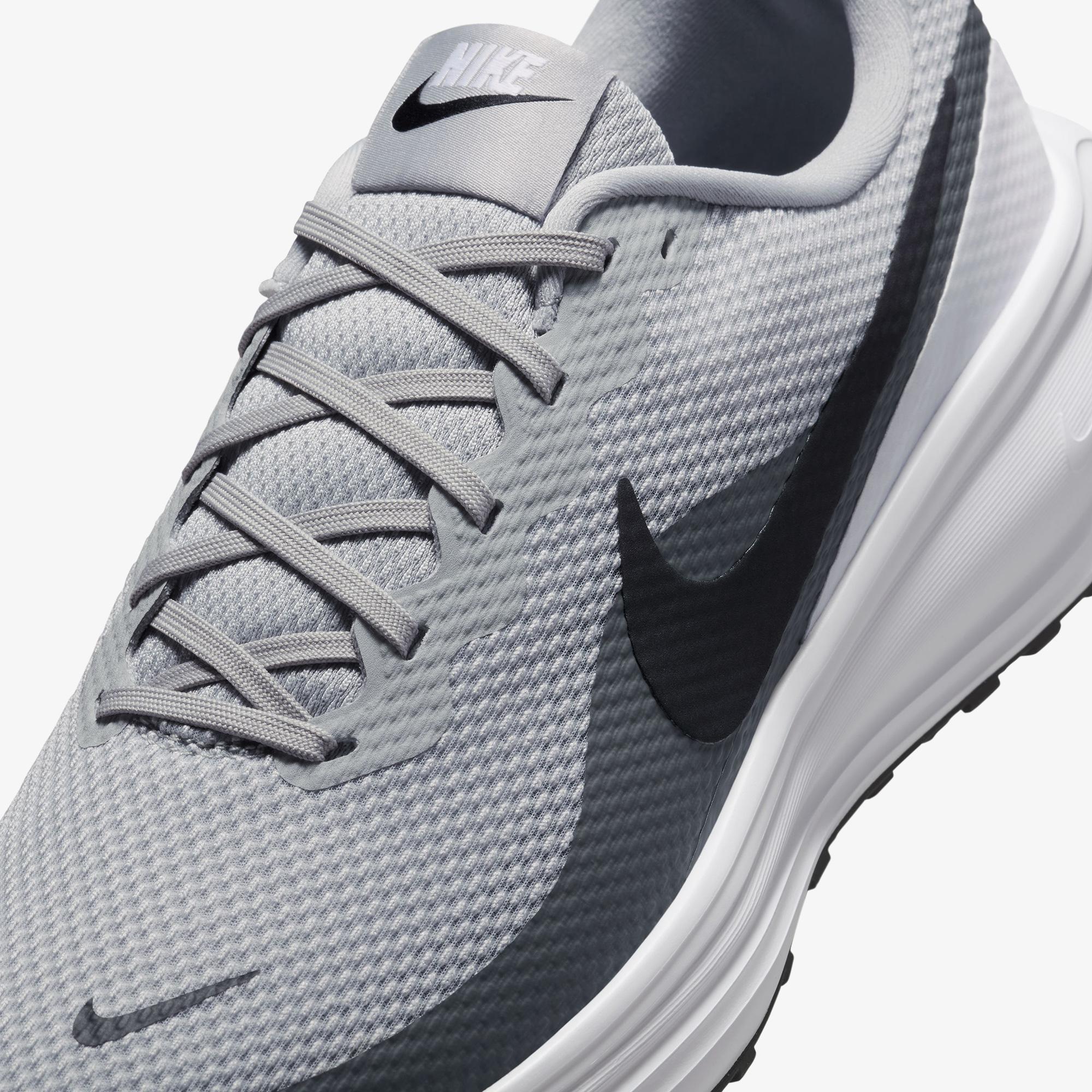 Nike Gri Nike Revolution 8