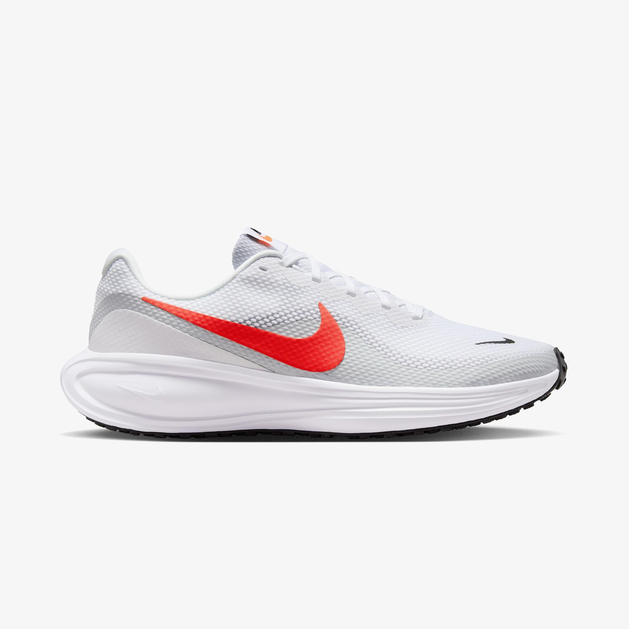 Nike Revolution 8 Erkek Beyaz Koşu Ayakkabısı