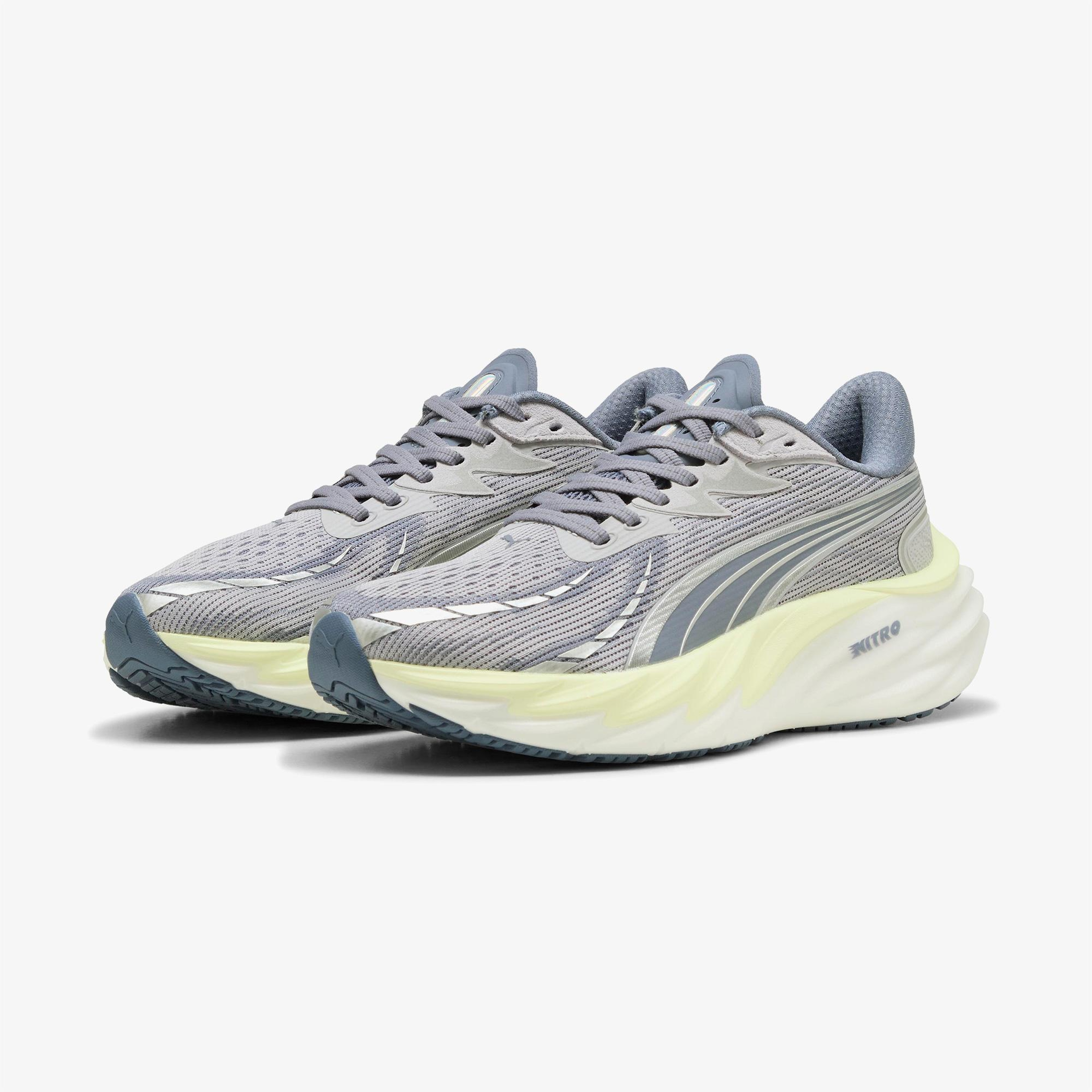 Puma Velocity Nitro 4 Kadın Gri Koşu Ayakkabısı