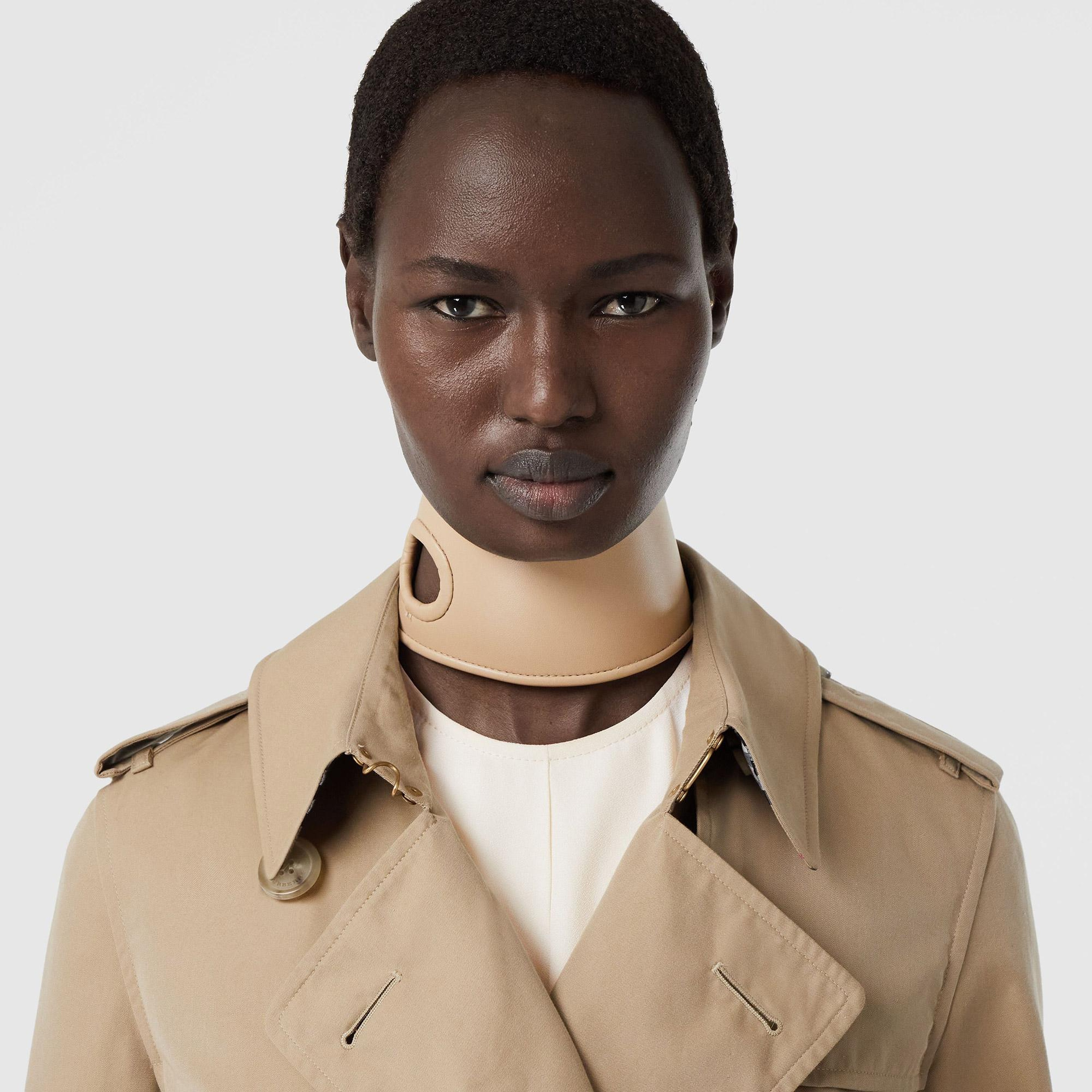 Burberry Kadın Bej Trençkot