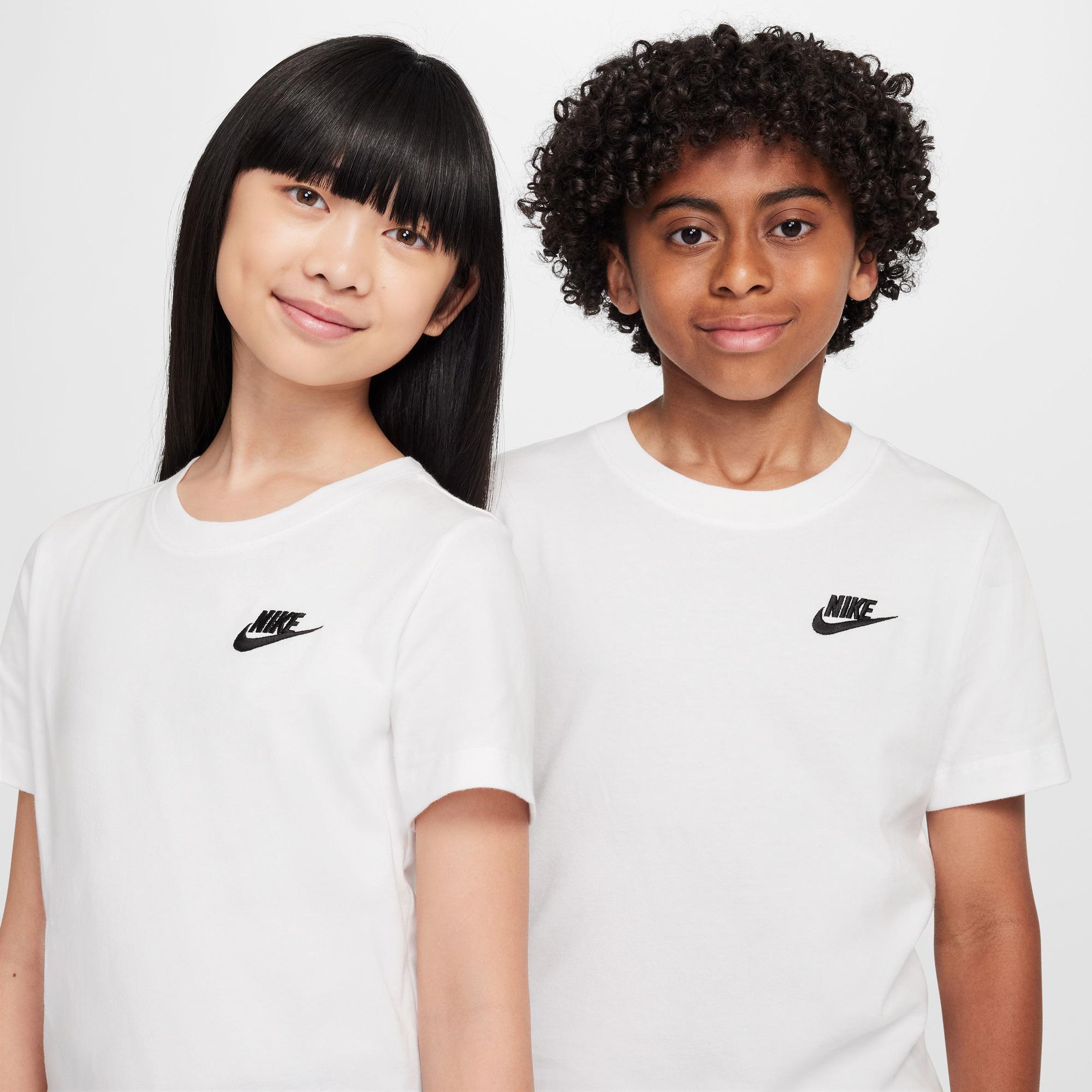 Nike Sportswear Futura Çocuk Beyaz T-Shirt