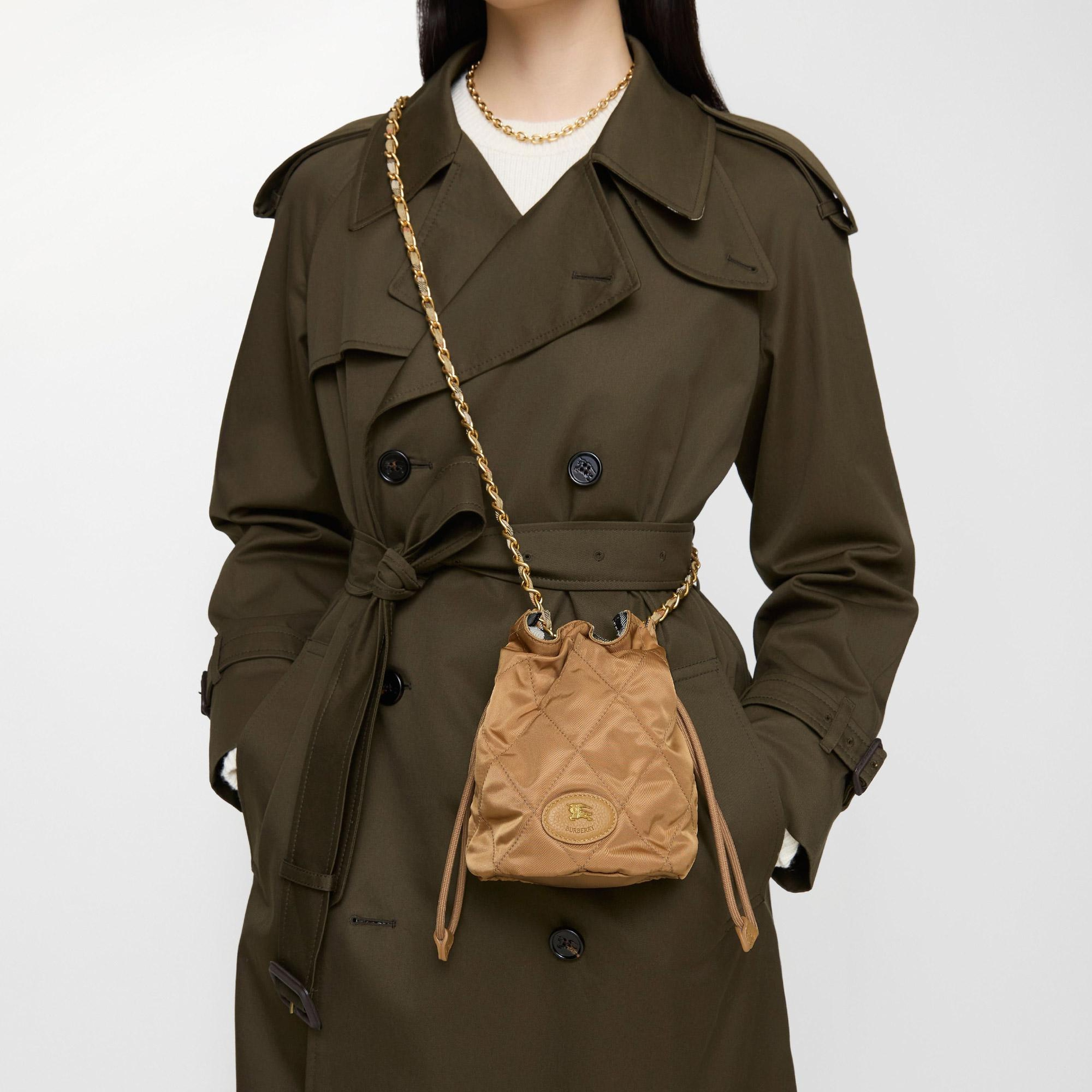 Burberry Reversible Horseshoe Chain Kadın Kahverengi El Çantası