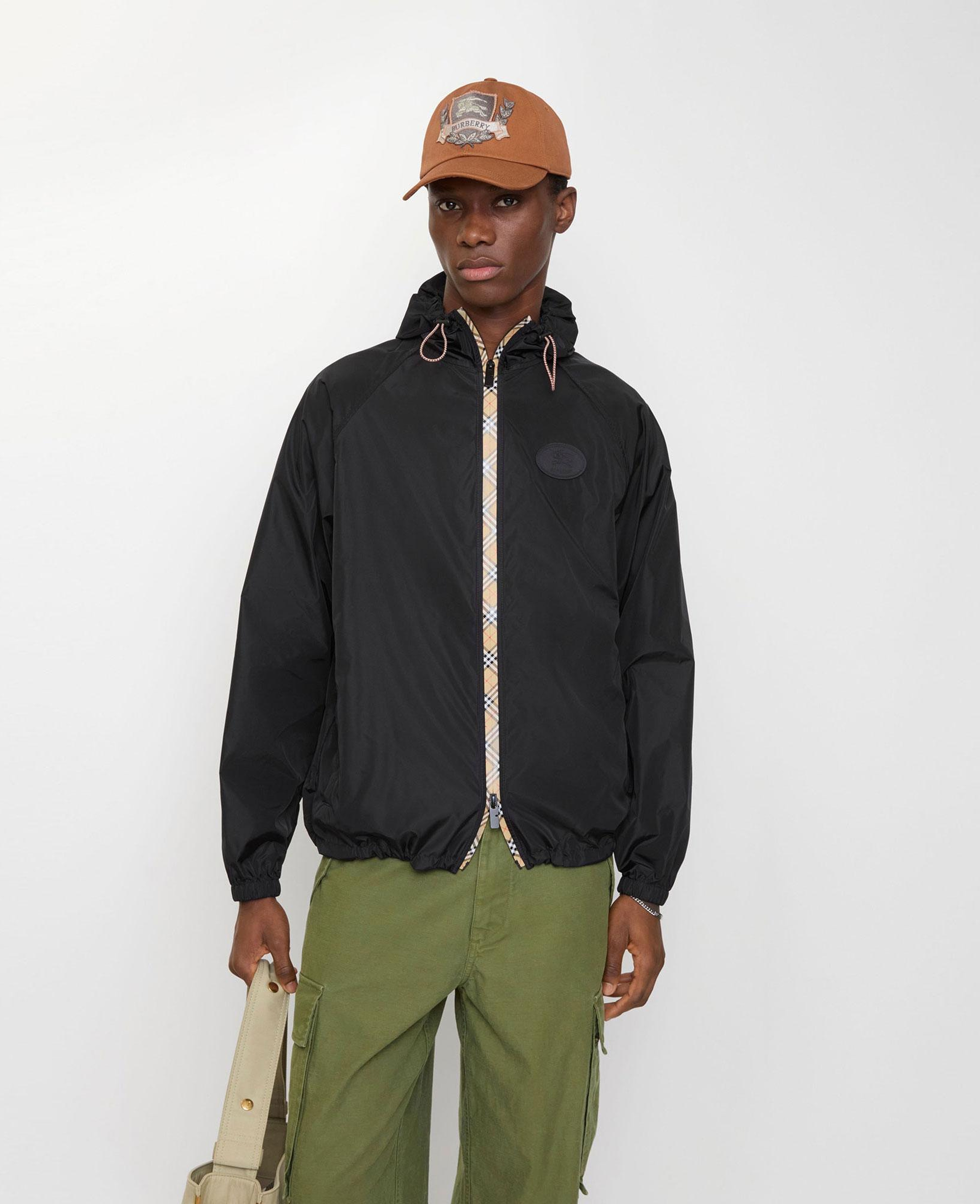 Burberry Checker-Tape Nylon Hooded Erkek Siyah Mont