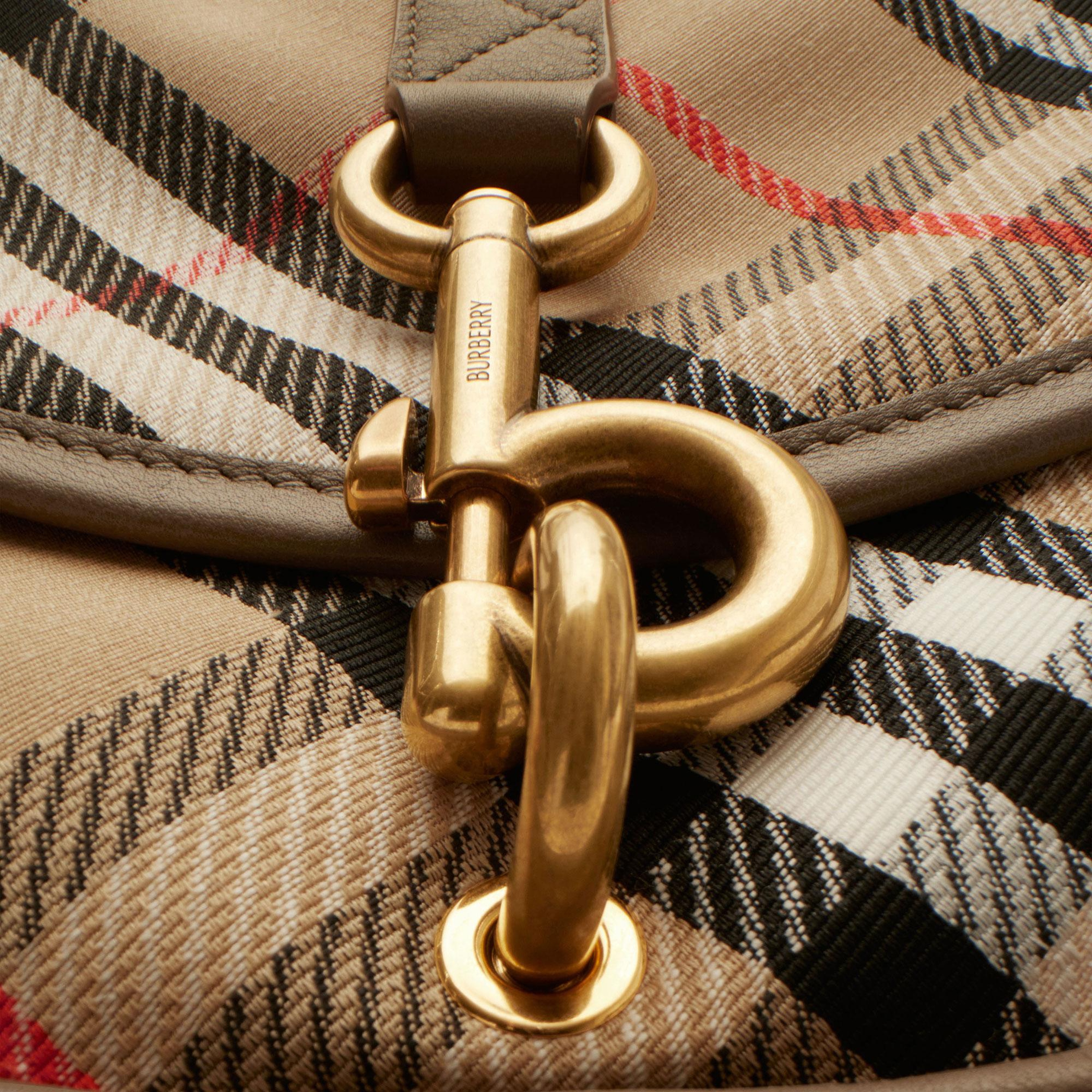 Burberry Small B Clip Messenger Kadın Bej El Çantası