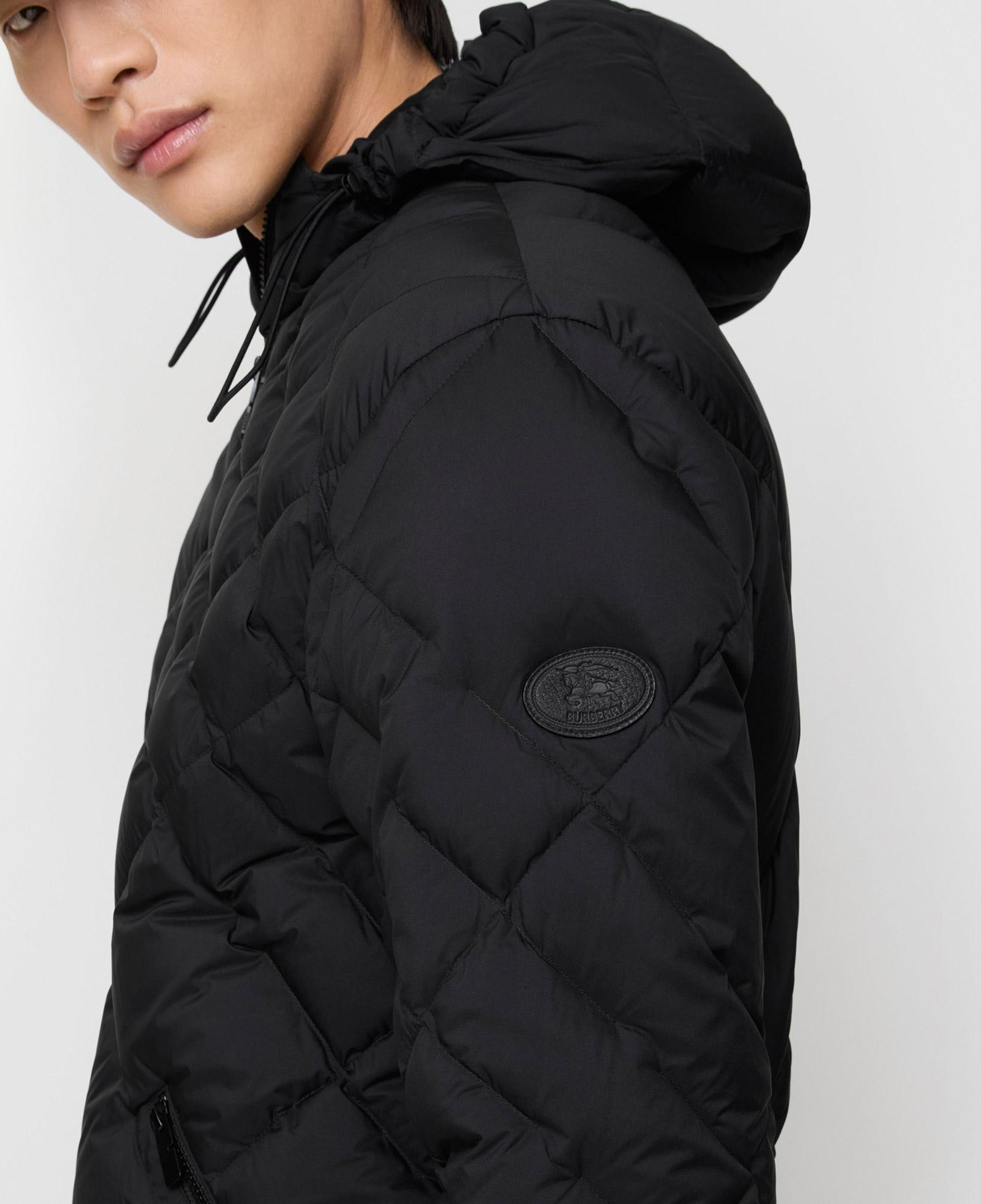 Burberry Check-Stitch Nylon Doversgreen Puffer Erkek Siyah Mont