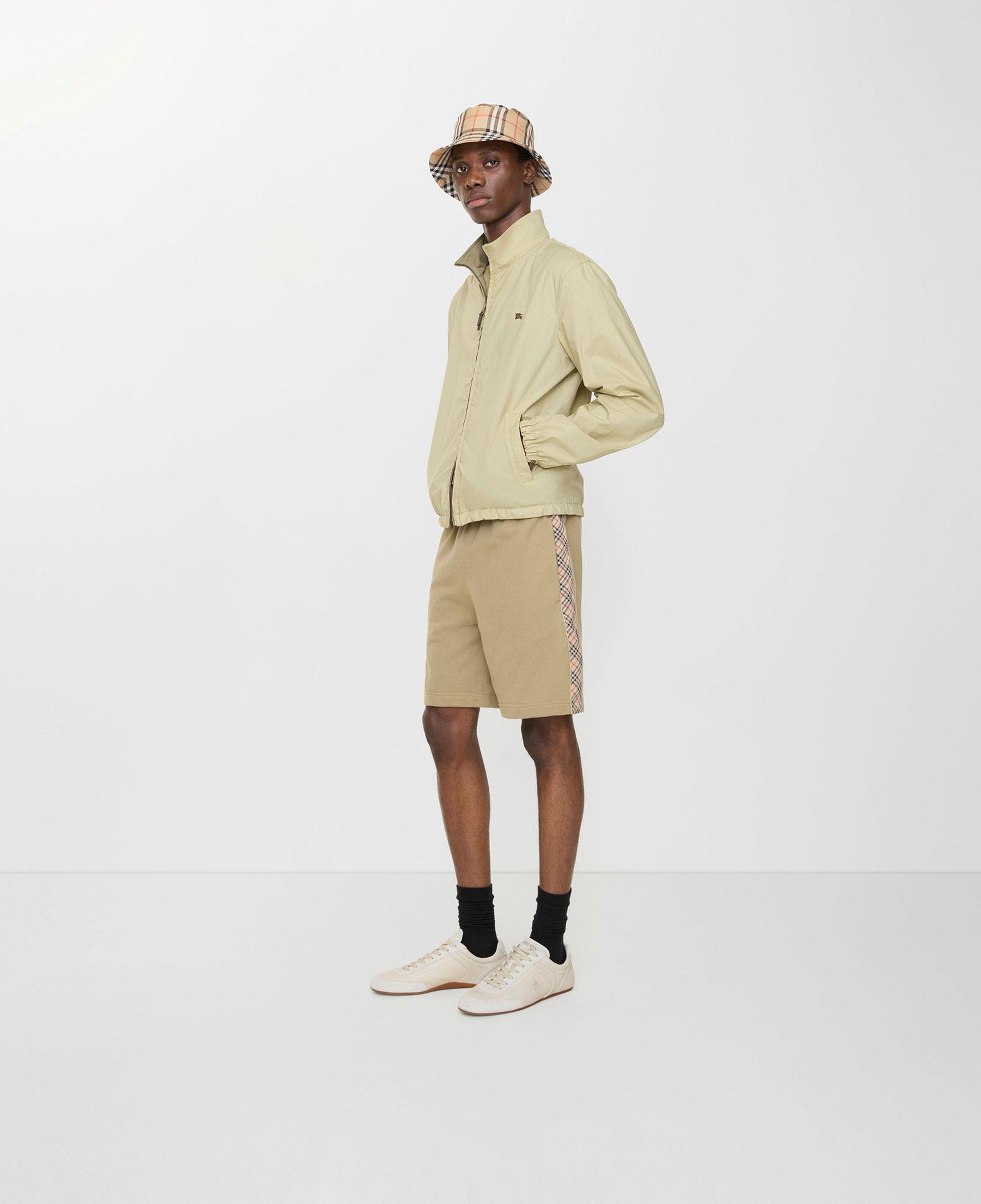 Burberry Check Trim Cotton Erkek Bej Şort