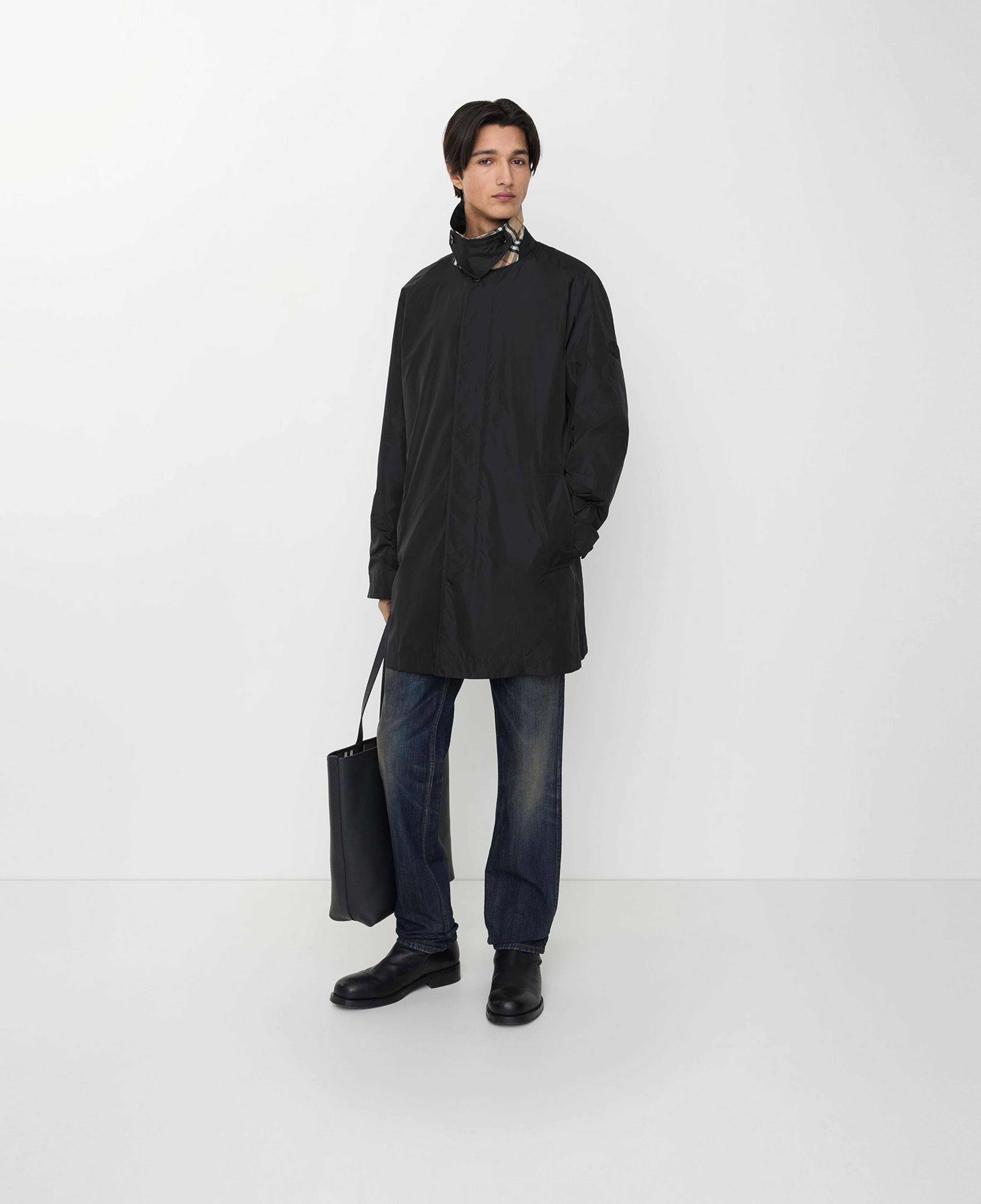 Burberry Nylon Ridgewood Car Erkek Siyah Pardesü