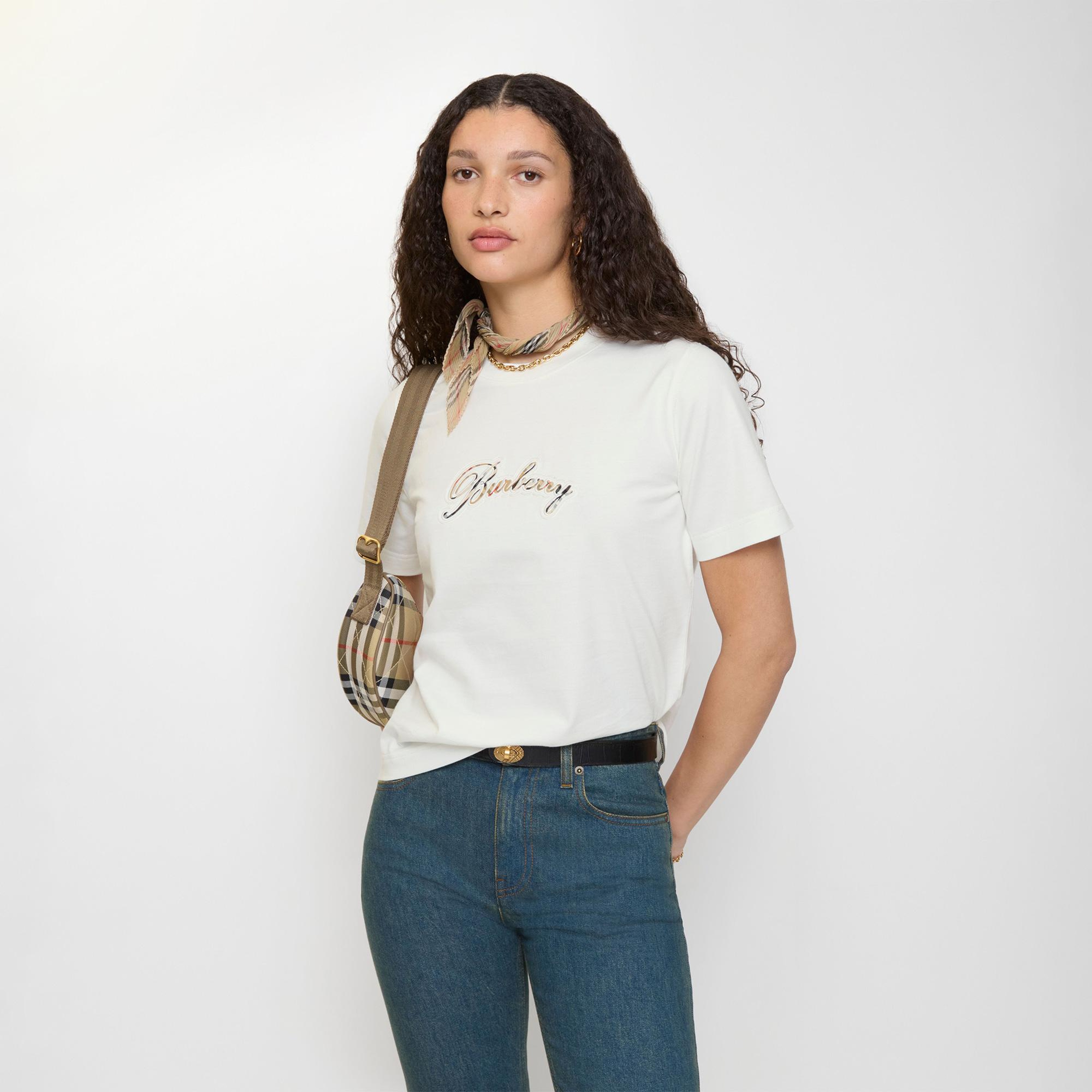 Burberry Check Cursive Logo Cotton Kadın Beyaz T-Shirt