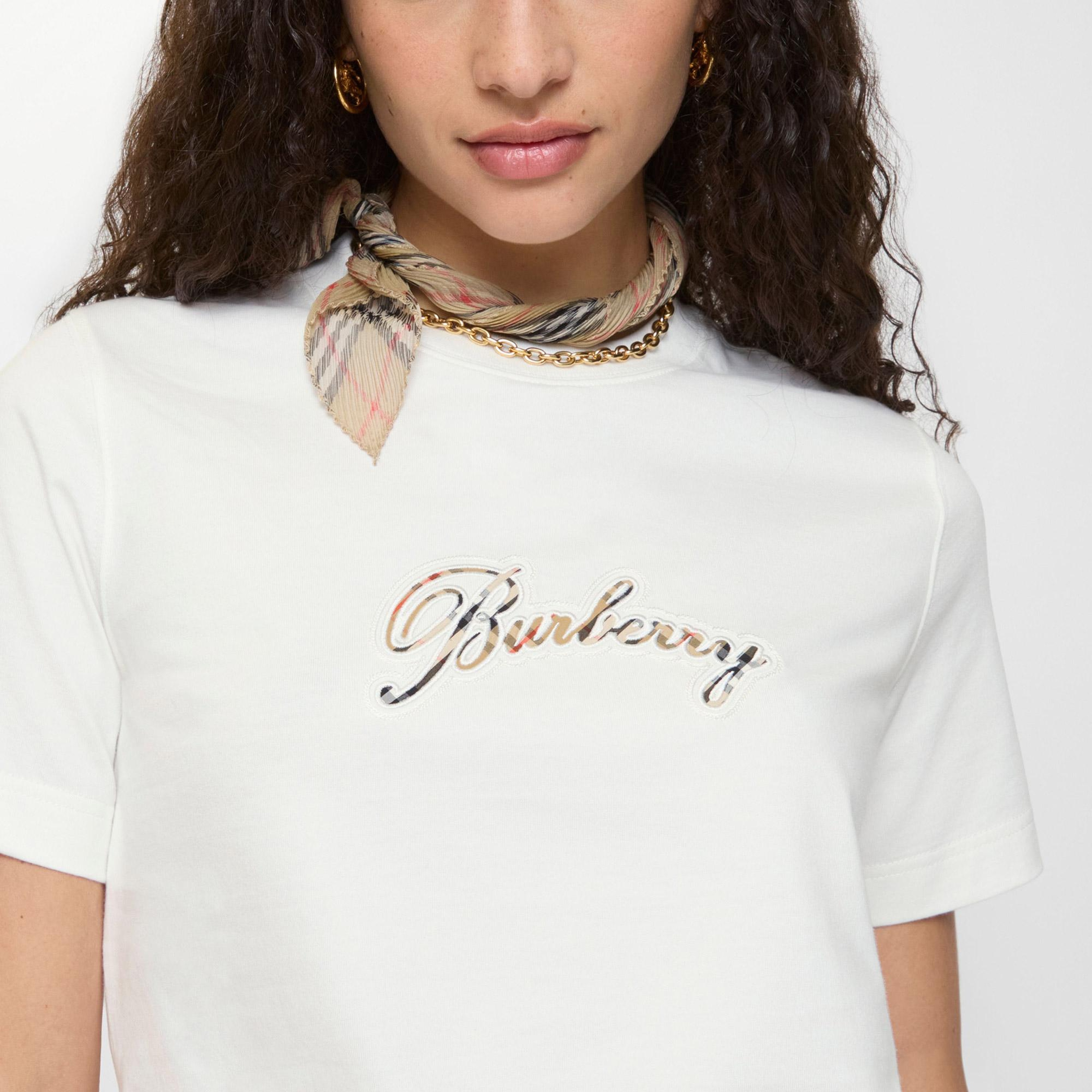 Burberry Check Cursive Logo Cotton Kadın Beyaz T-Shirt