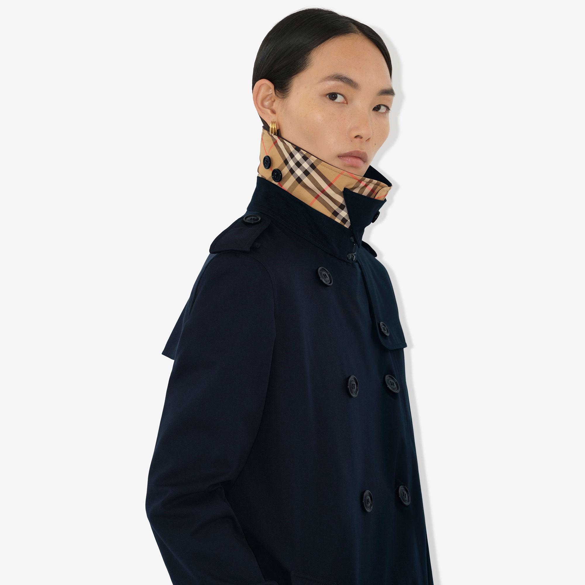 Burberry Short Kensington Heritage Kadın Lacivert Trençkot