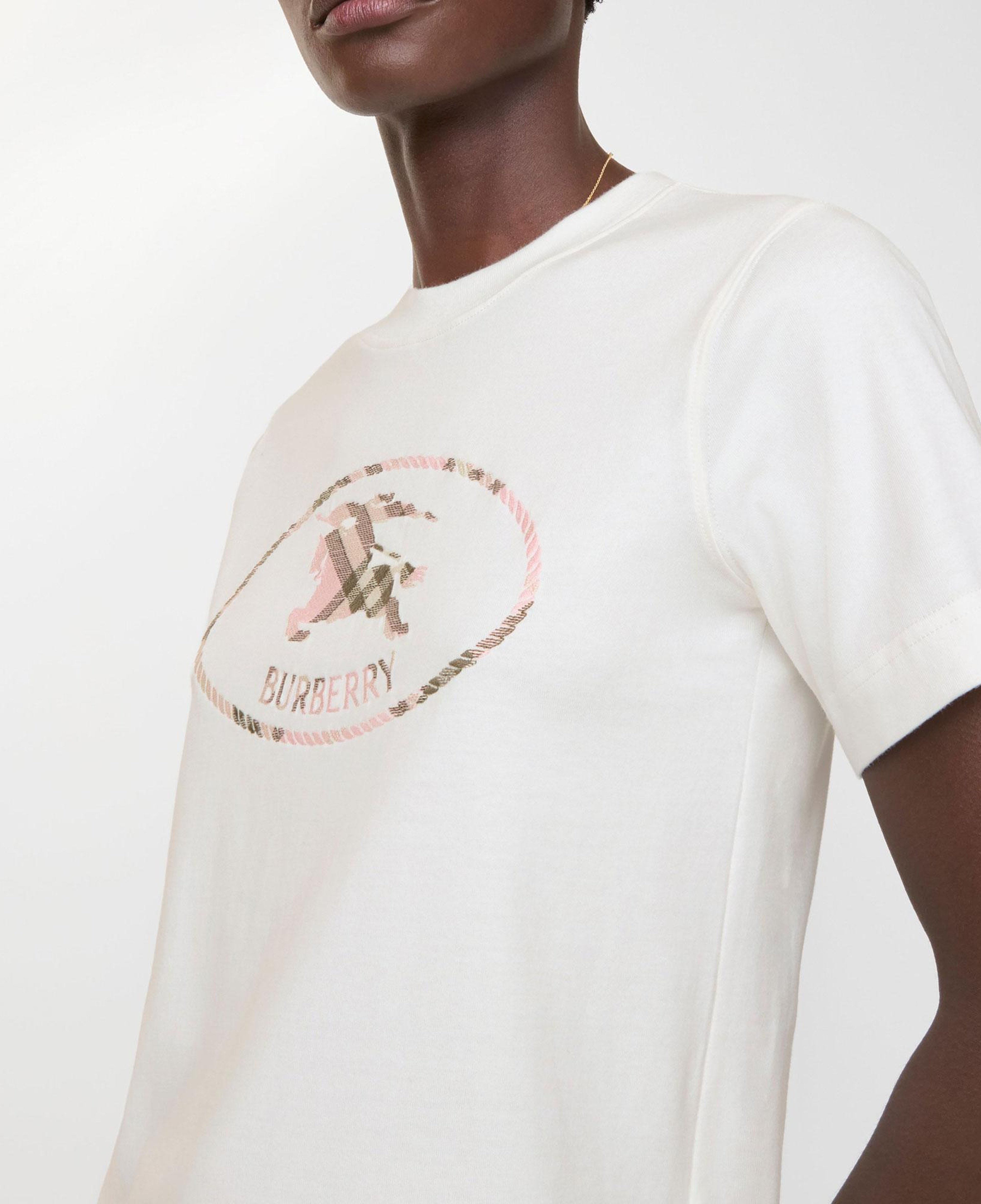 Burberry Check Knight Stamp Cotton Kadın Beyaz T-Shirt