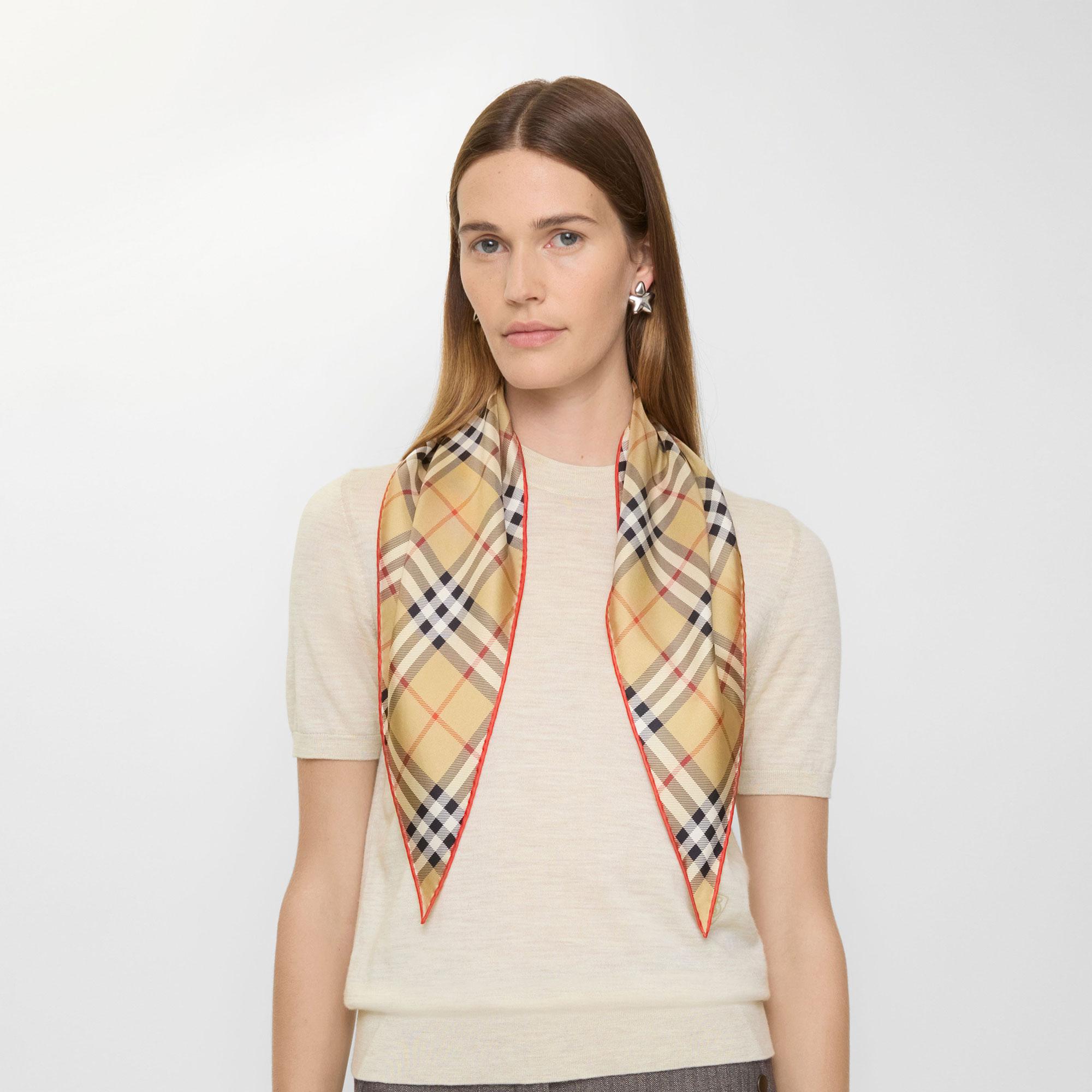 Burberry Check Silk Kadın Bej Eşarp