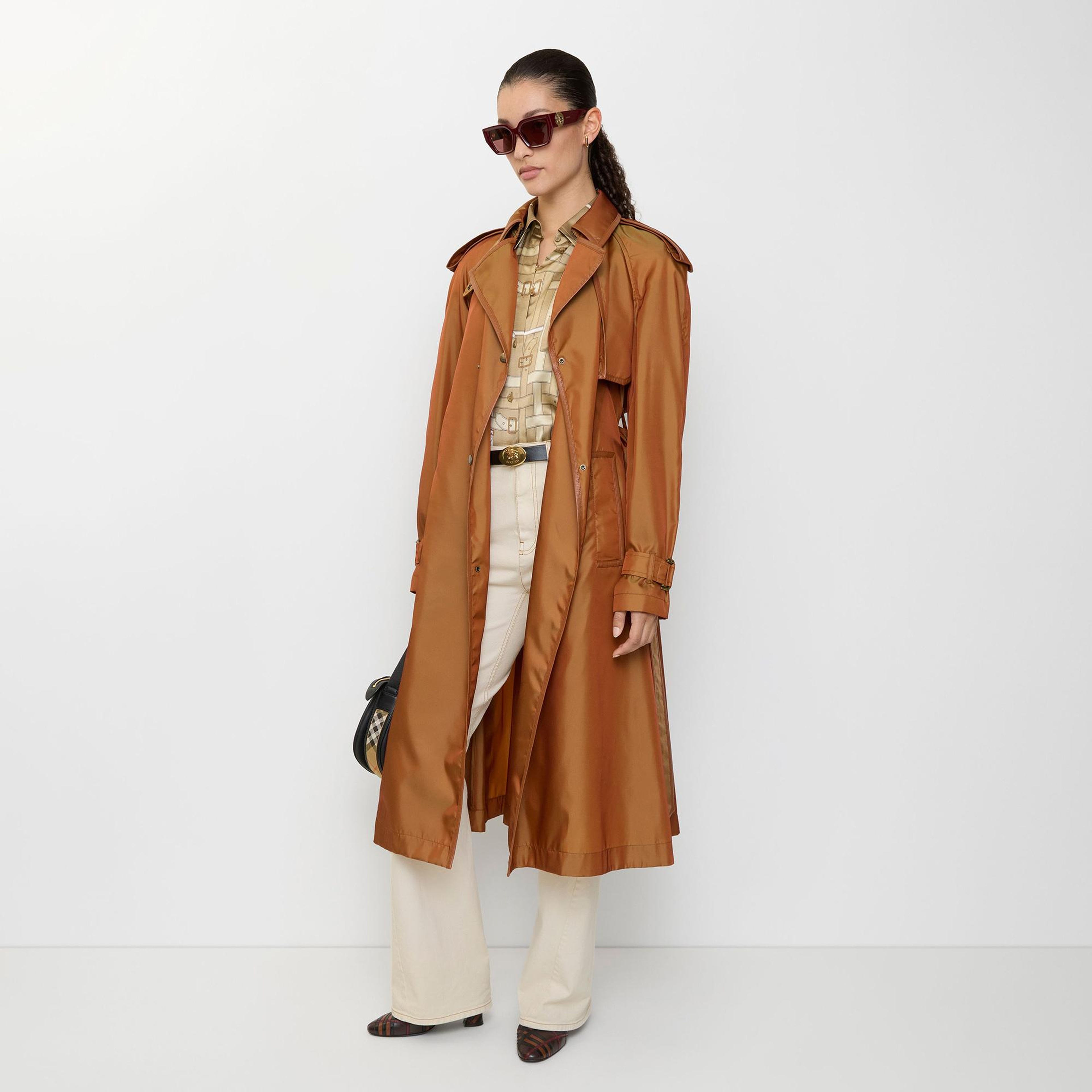 Burberry Long Nylon Blend Hooded Kadın Kahverengi Trençkot