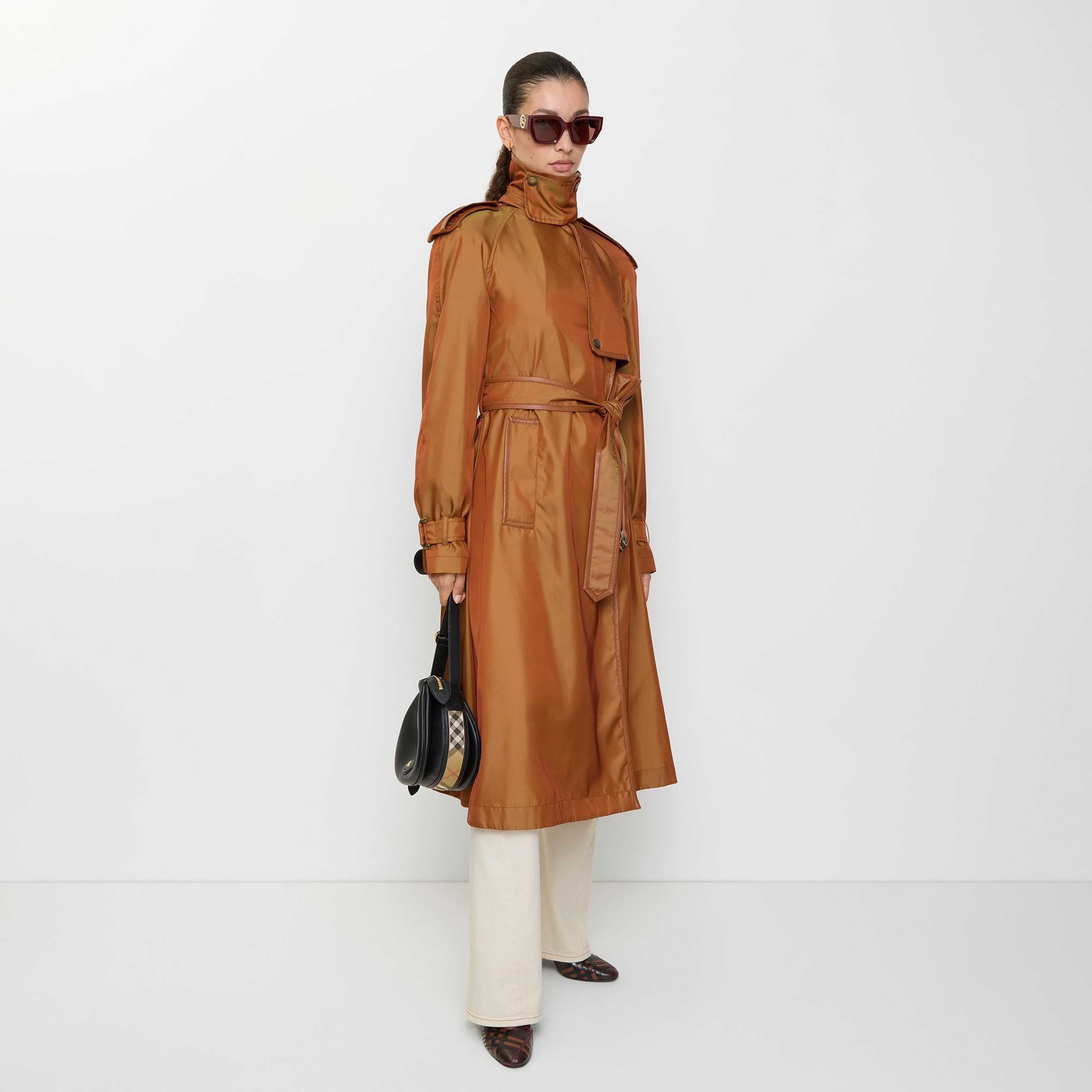 Burberry Long Nylon Blend Hooded Kadın Kahverengi Trençkot