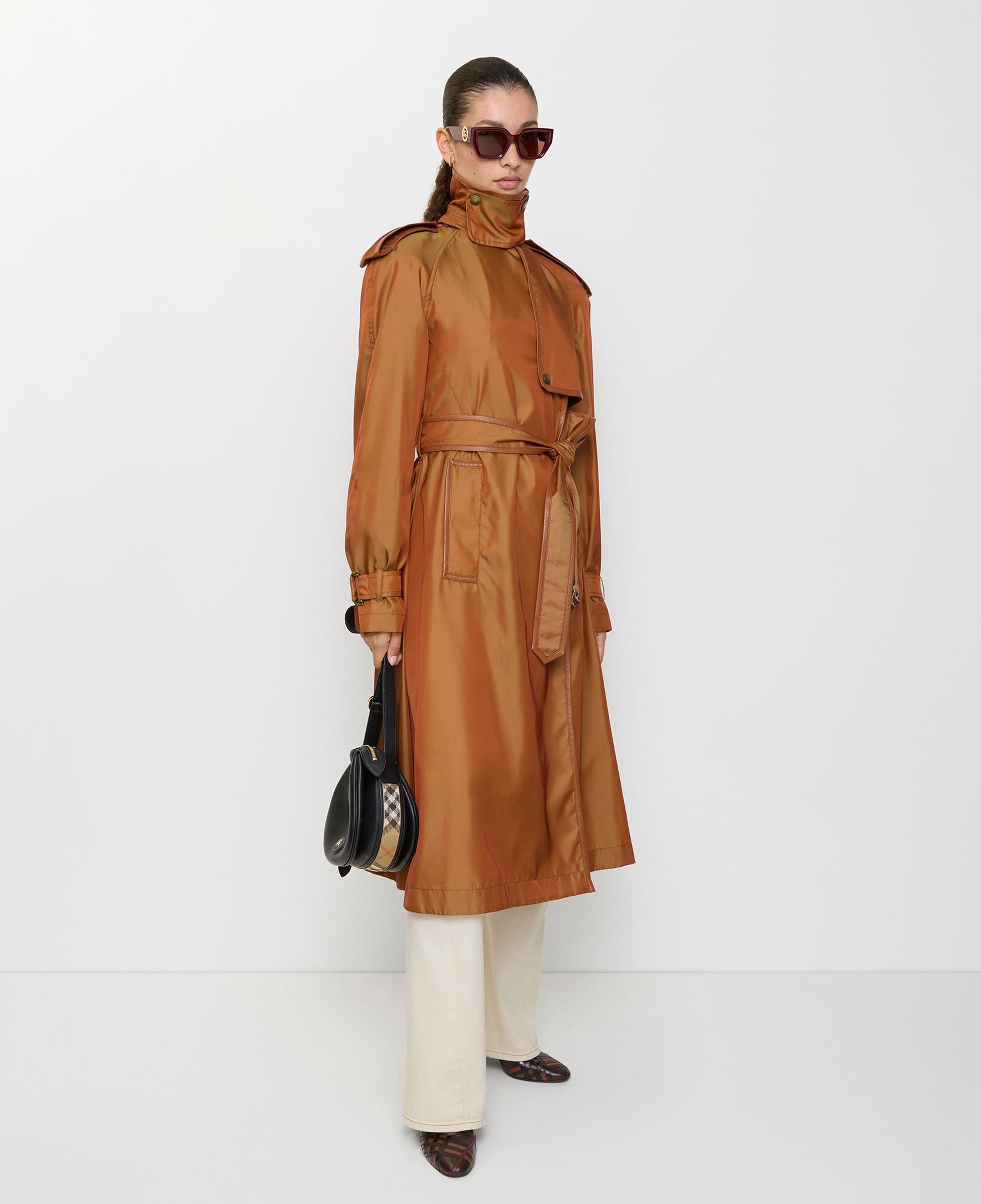 Burberry Long Nylon Blend Hooded Kadın Kahverengi Trençkot