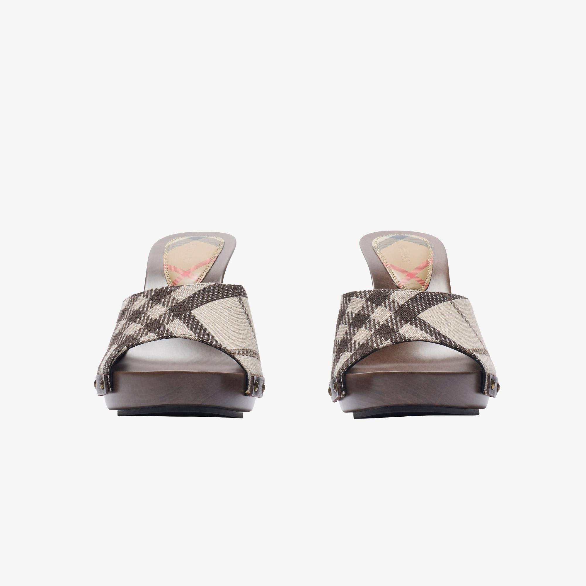 Burberry Check Potter Kadın Bej Sandalet