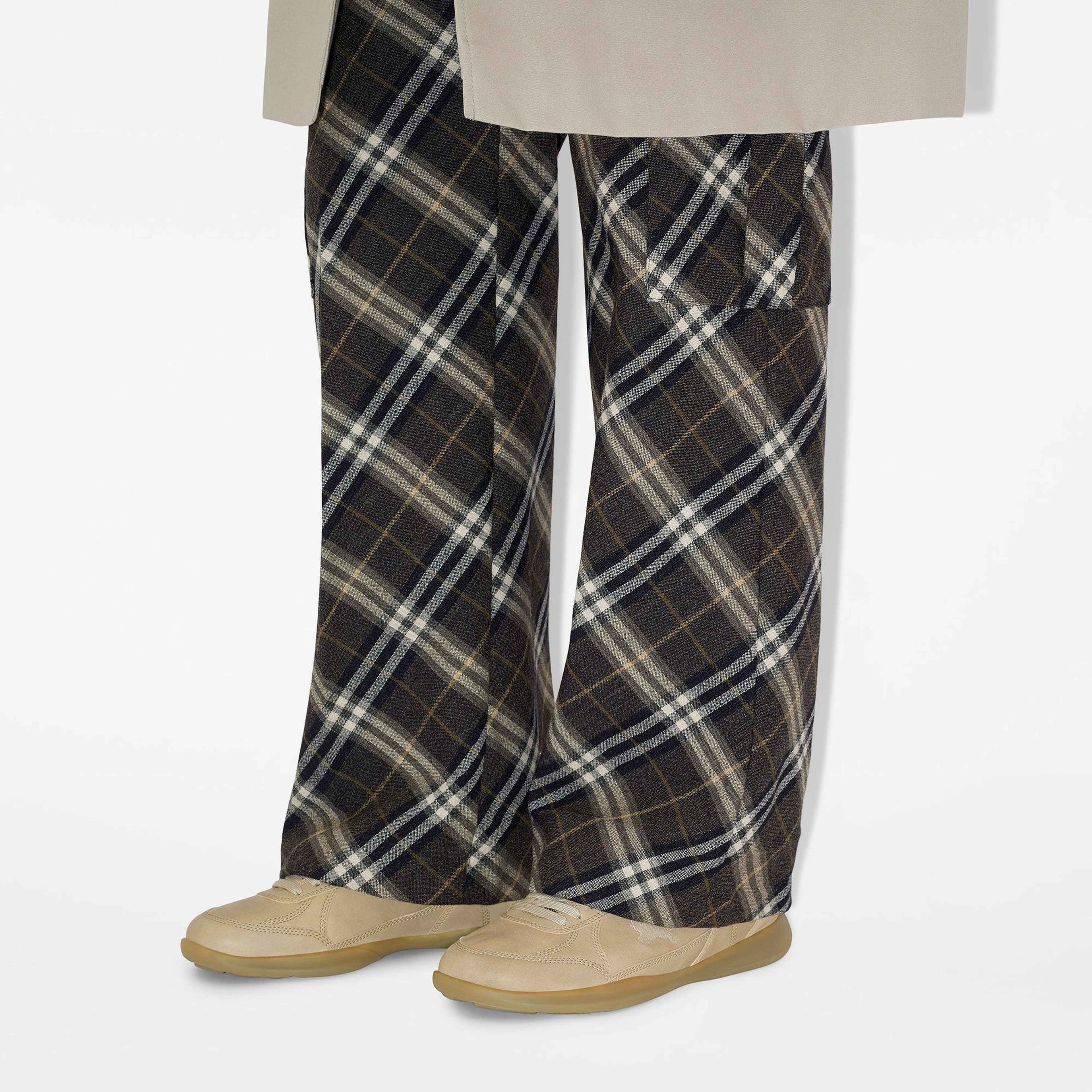 Burberry Leather Matrix Erkek Bej Sneaker