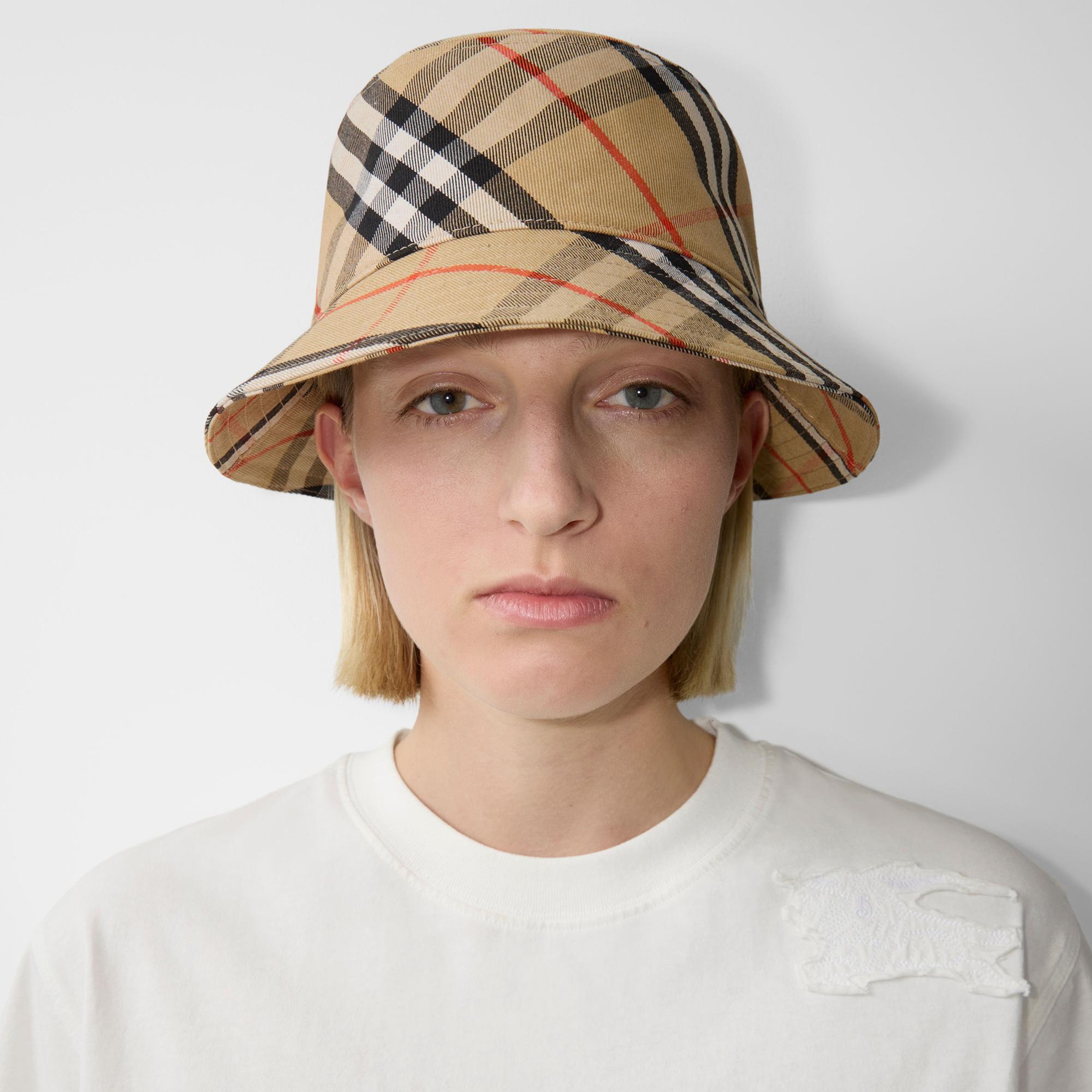 Burberry Check Pamuklu Blend Bucket Erkek Bej Şapka