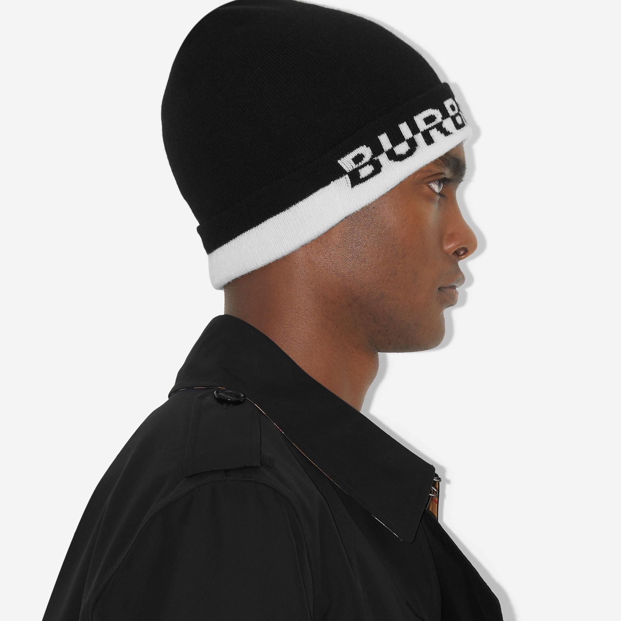 Burberry Core Logo Intarsia Cashmere Kadın Siyah Bere