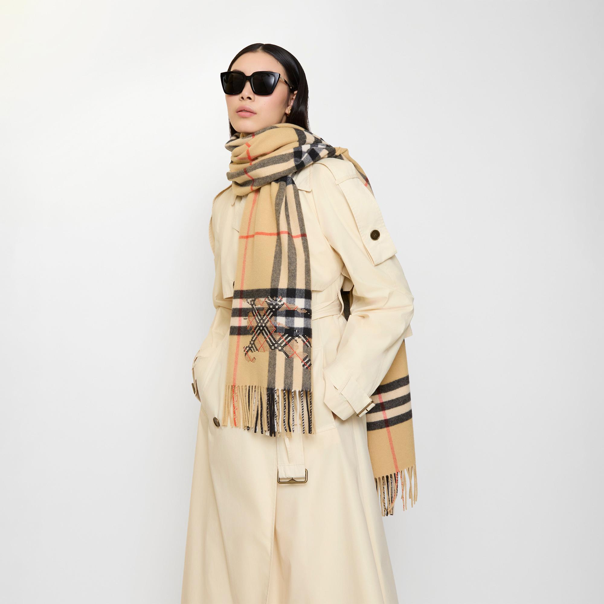 Burberry Check Ekd X Stıtch Kadın Bej Atkı