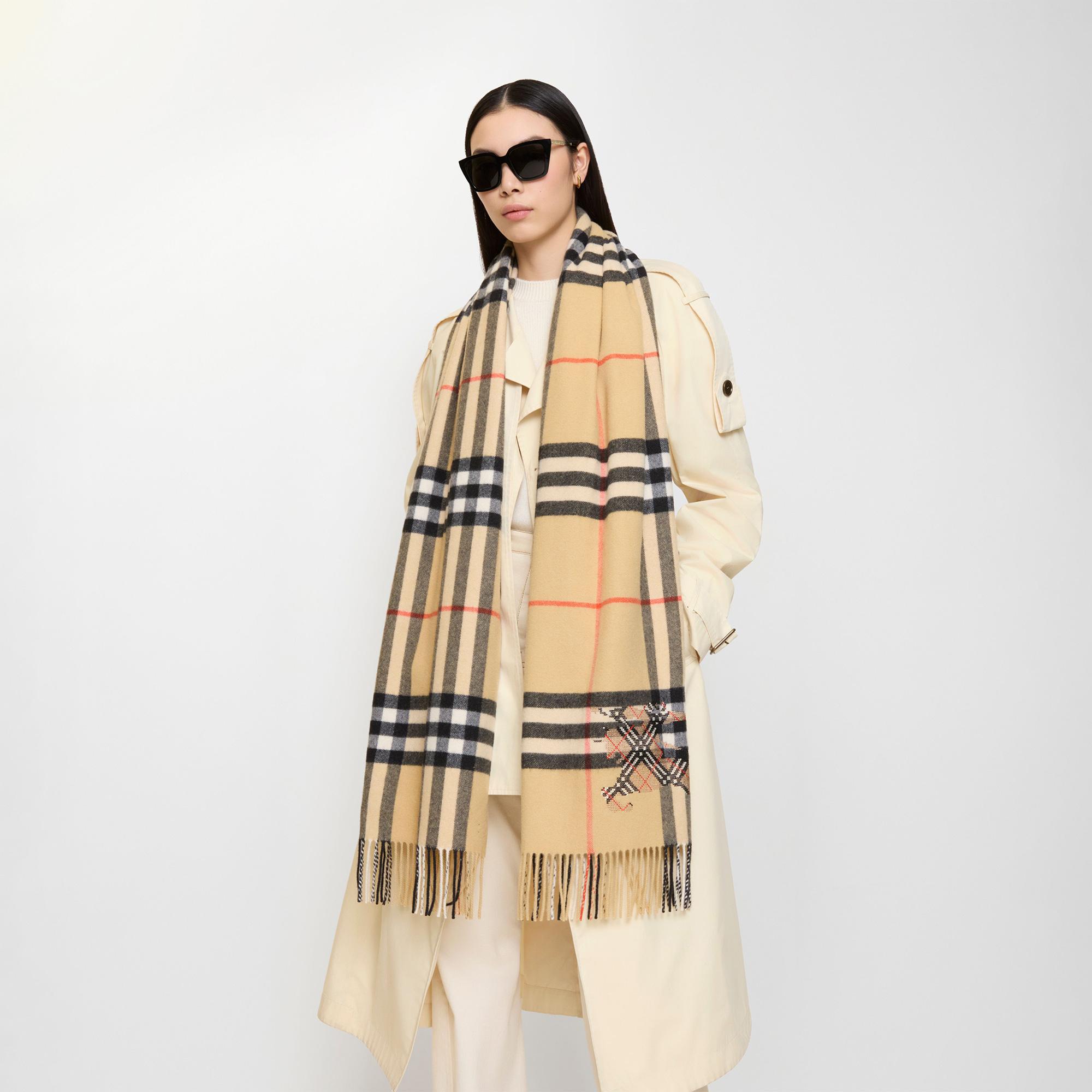 Burberry Check Ekd X Stıtch Kadın Bej Atkı