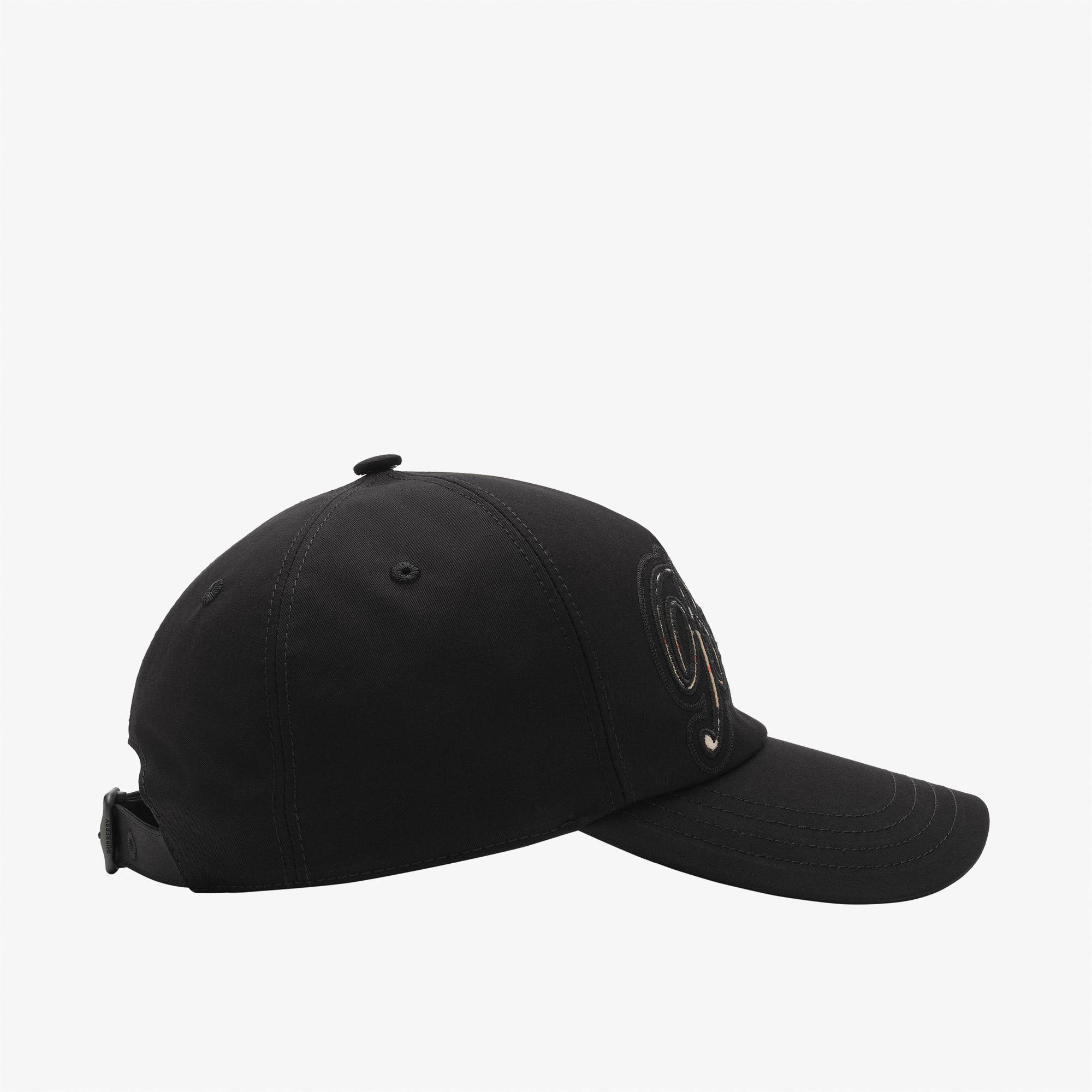 Burberry Erkek Siyah Şapka