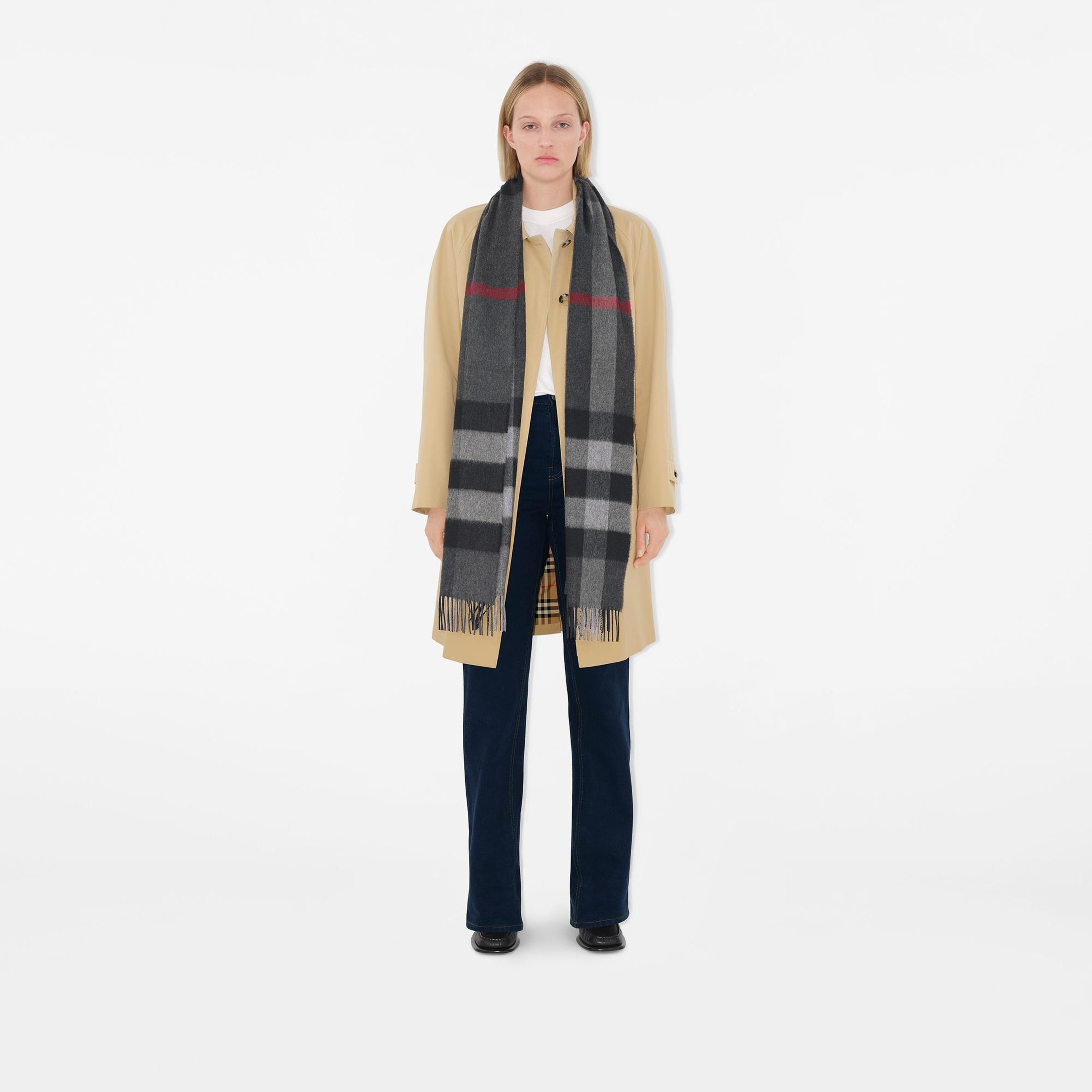 Burberry Check Kaşmir Kadın Gri Atkı