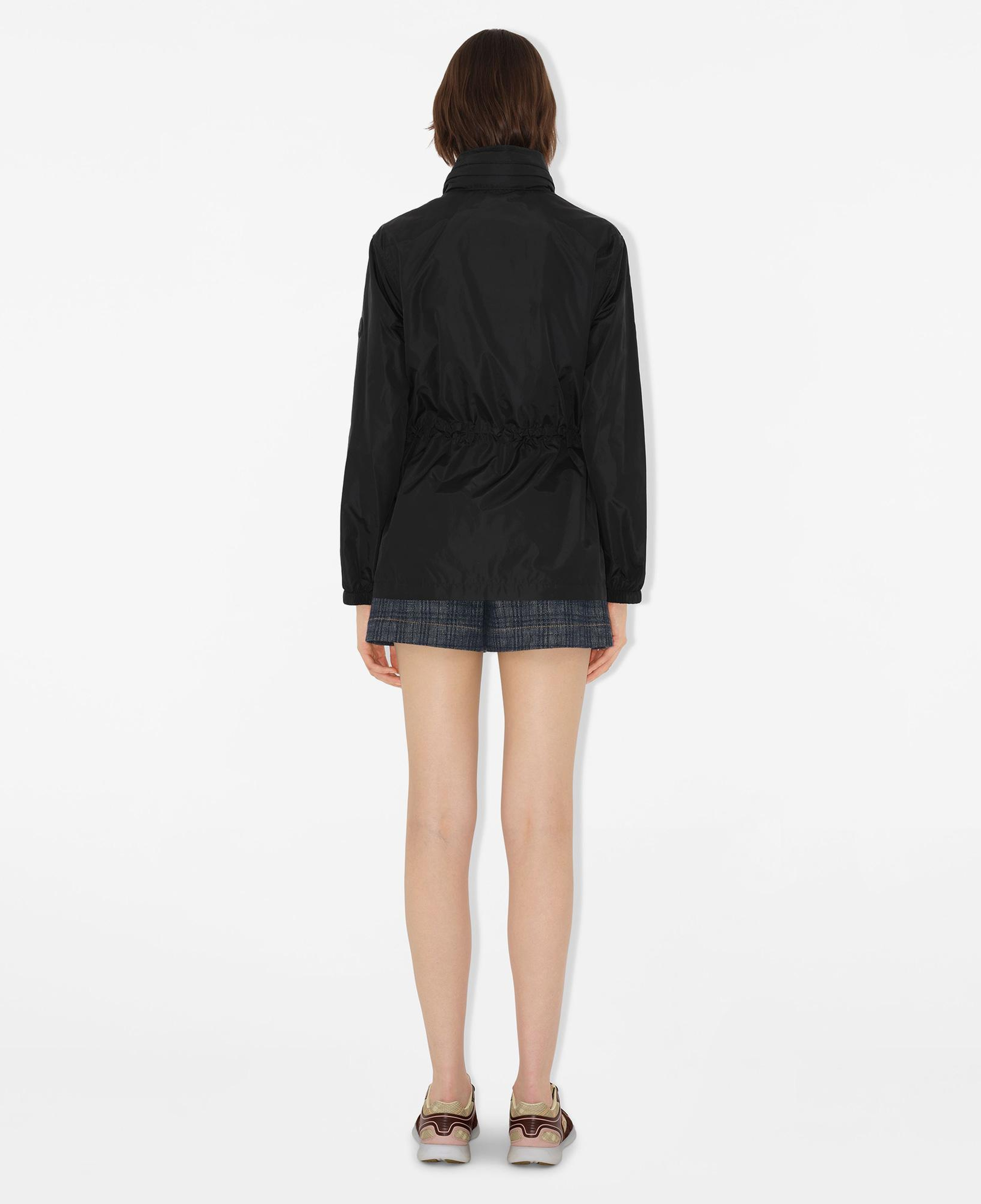 Burberry Kadın Siyah Mont