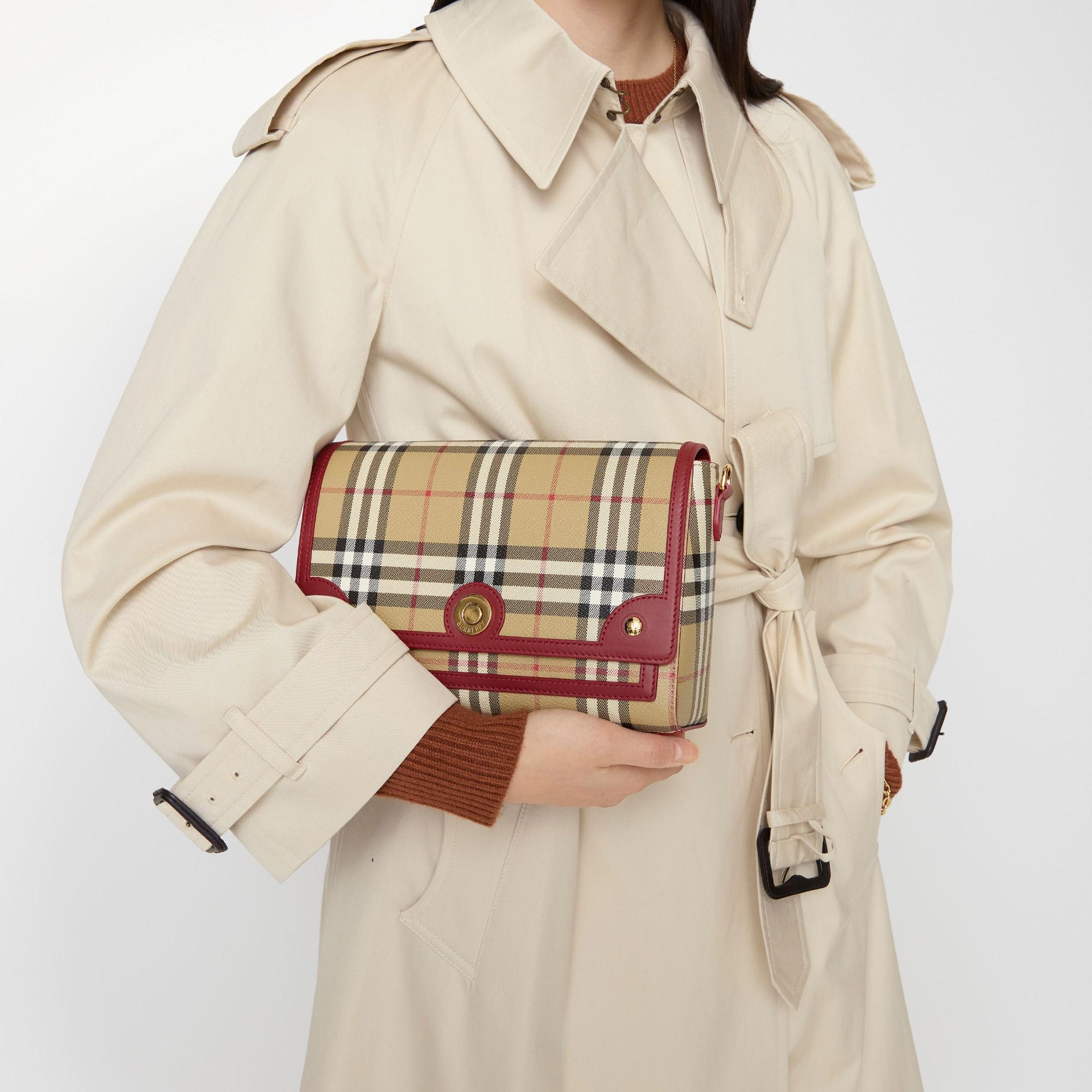 Burberry Note Kadın Bej Omuz Çantası