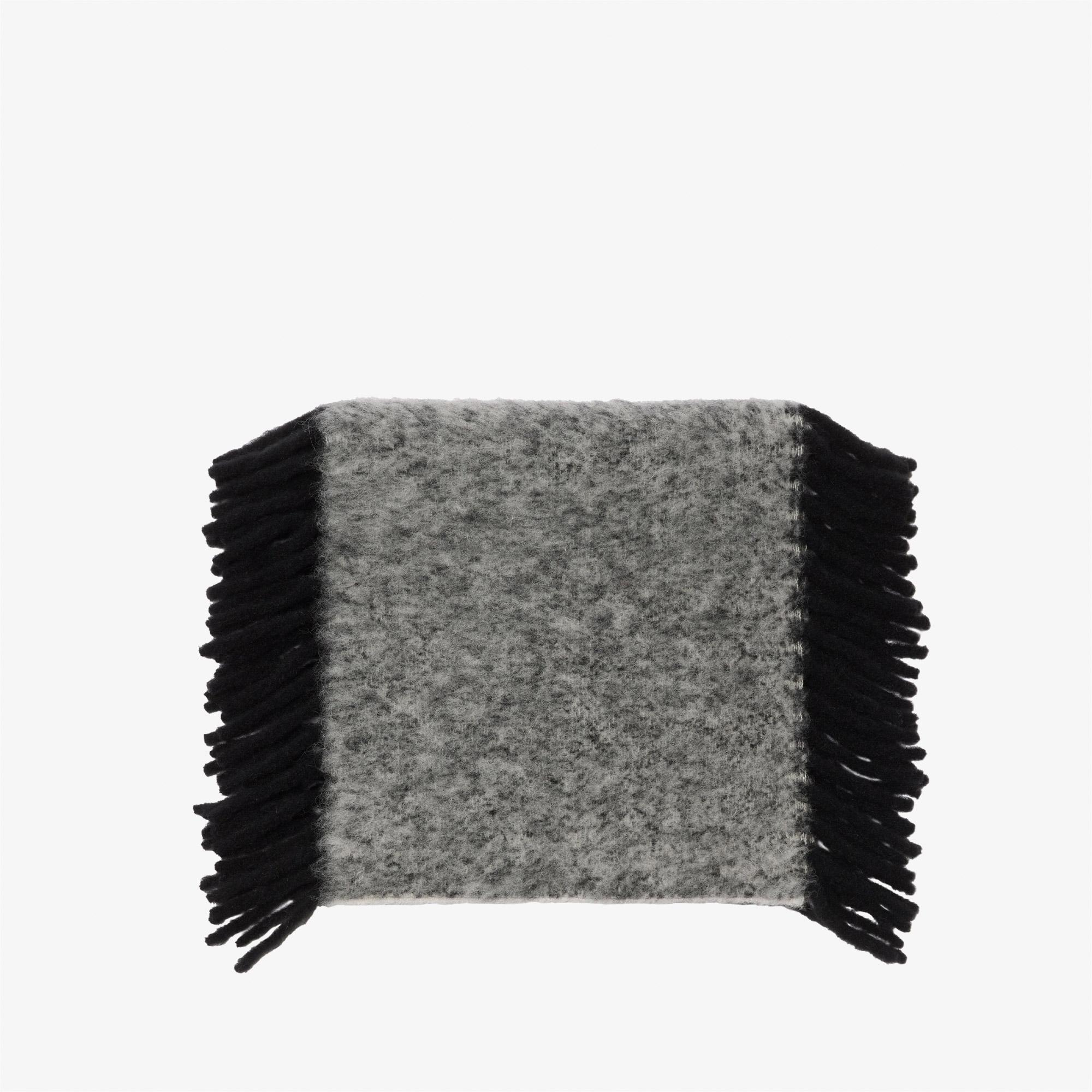 Burberry Alpaca Happy Kadın Gri Atkı