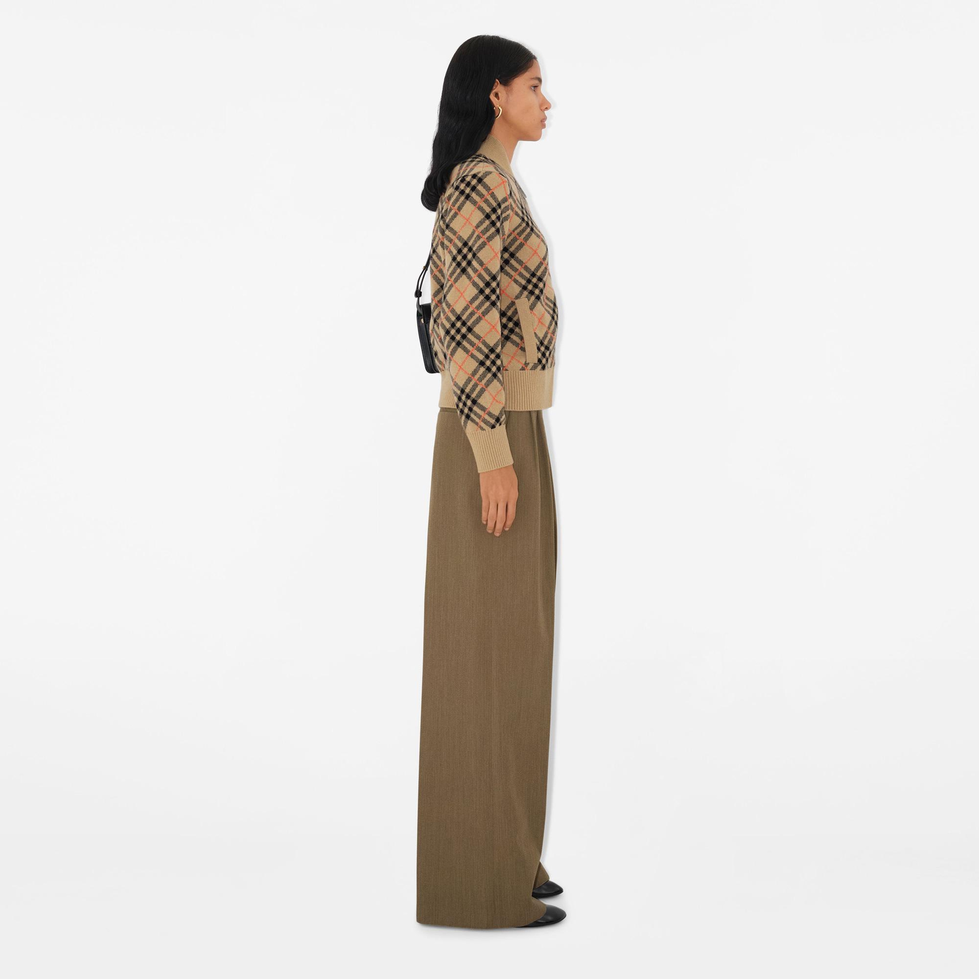 Burberry Pai Cashmere Bomber Kadın Bej Hırka